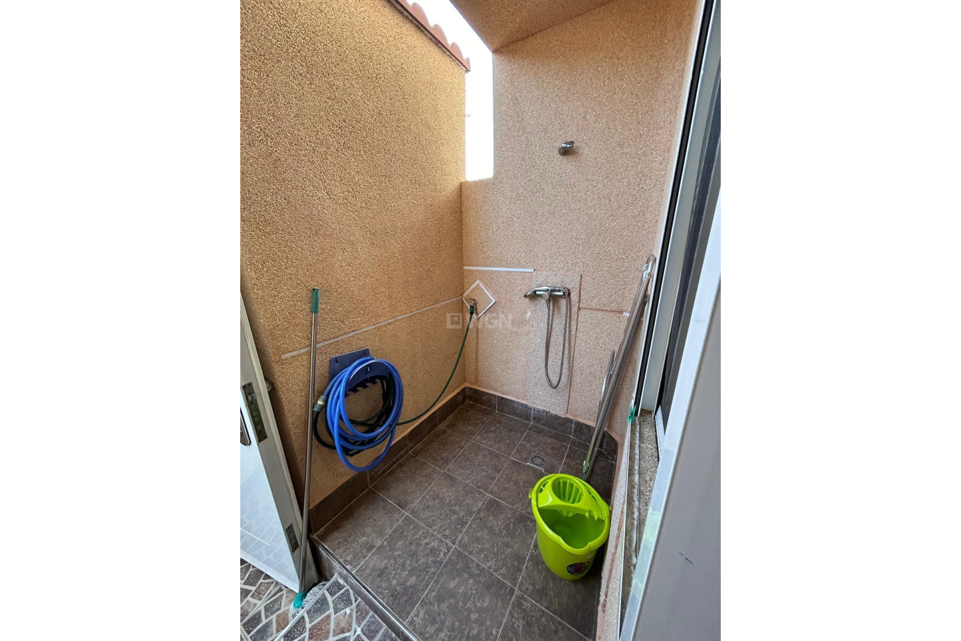 Resale - Bungalow - Torrevieja - Playa De Los Naufragos