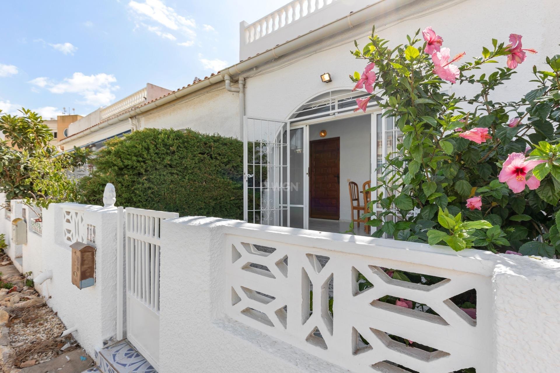 Resale - Bungalow - Torrevieja - San Luis