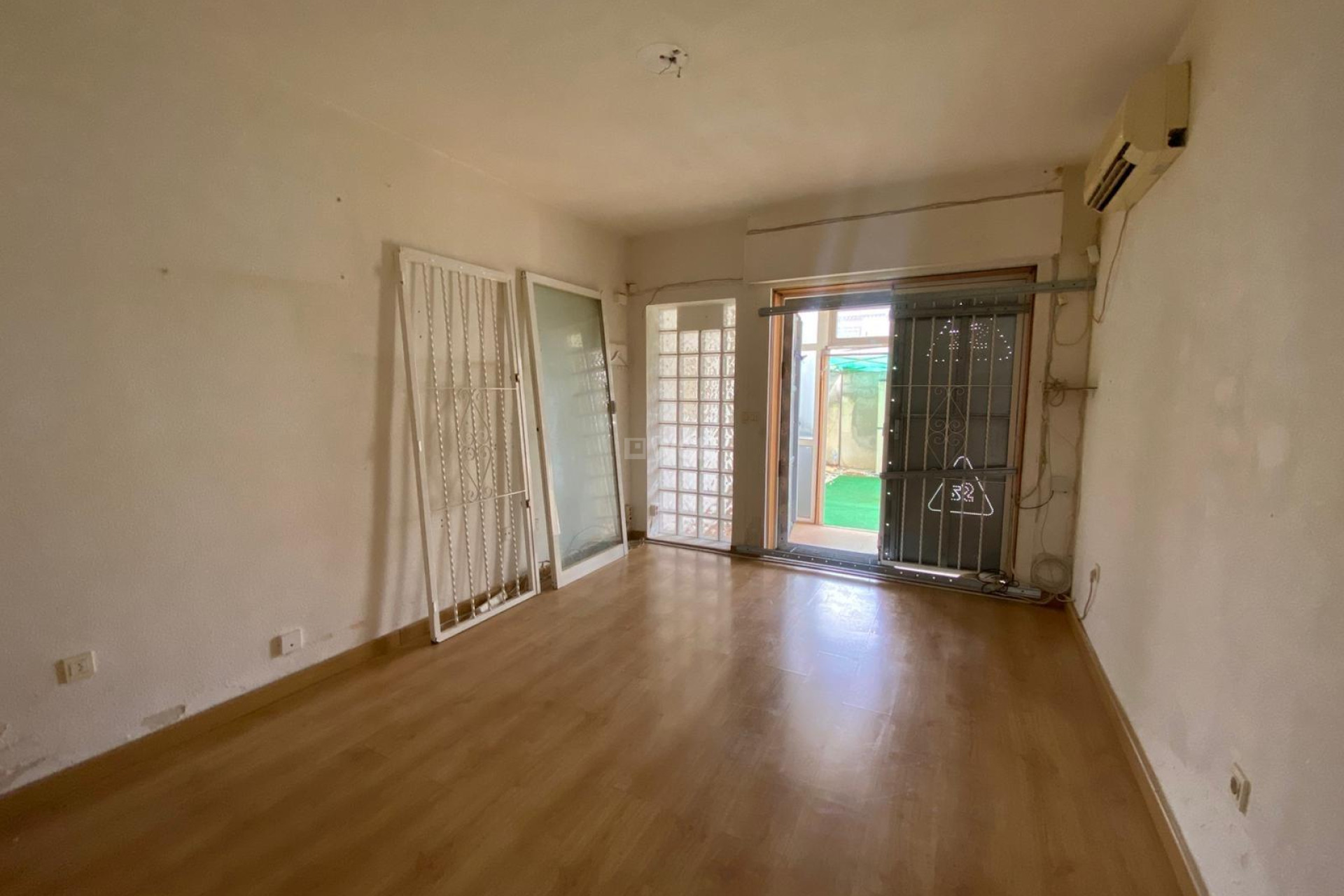 Resale - Bungalow - Torrevieja - Torretas