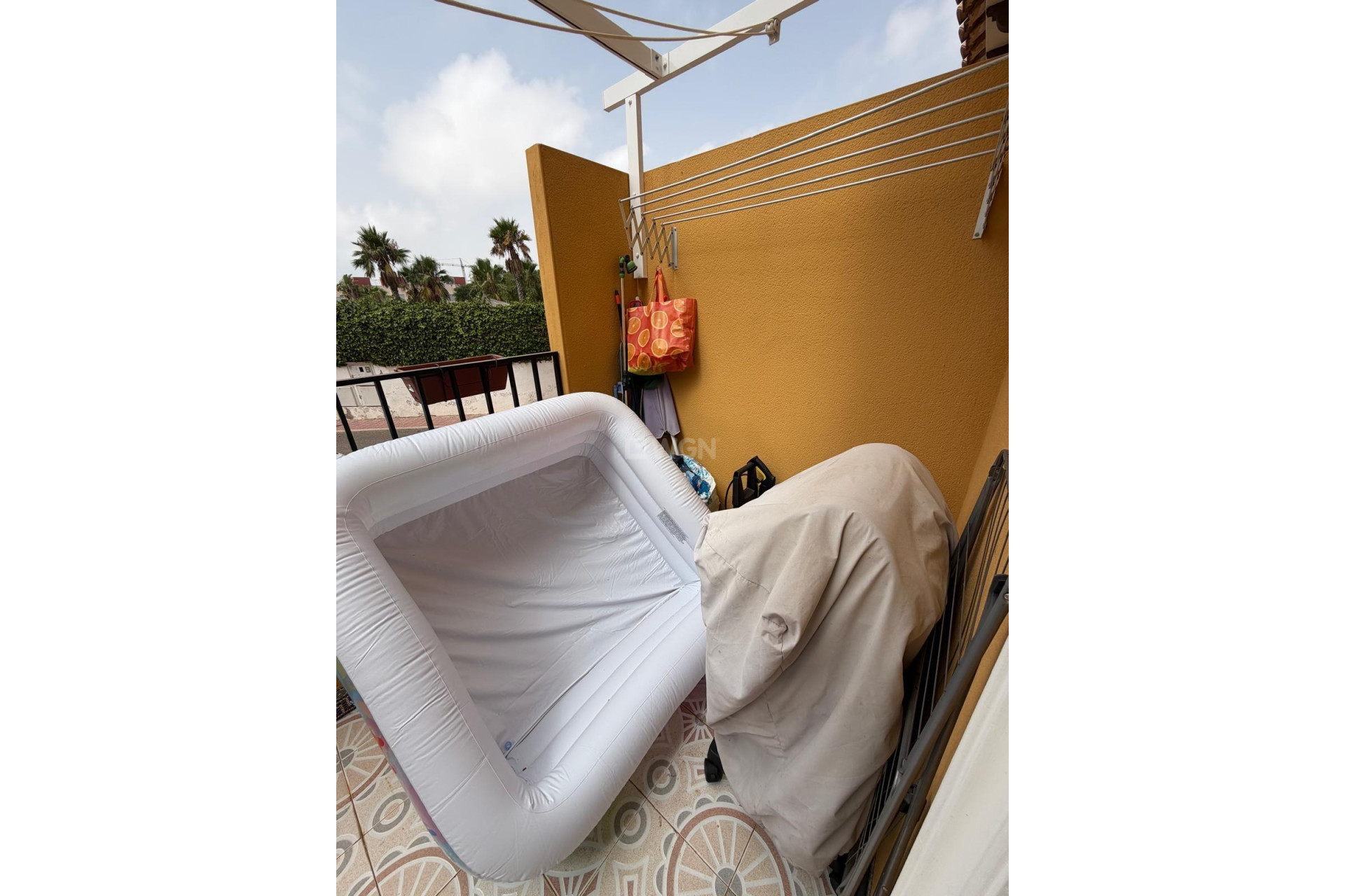 Resale - Bungalow - Torrevieja - Zona Los Frutales