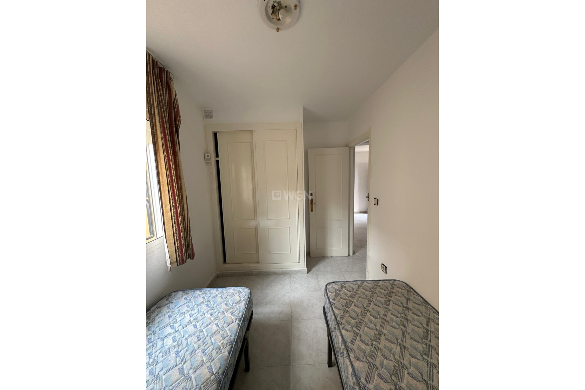 Resale - Bungalow - Torrevieja