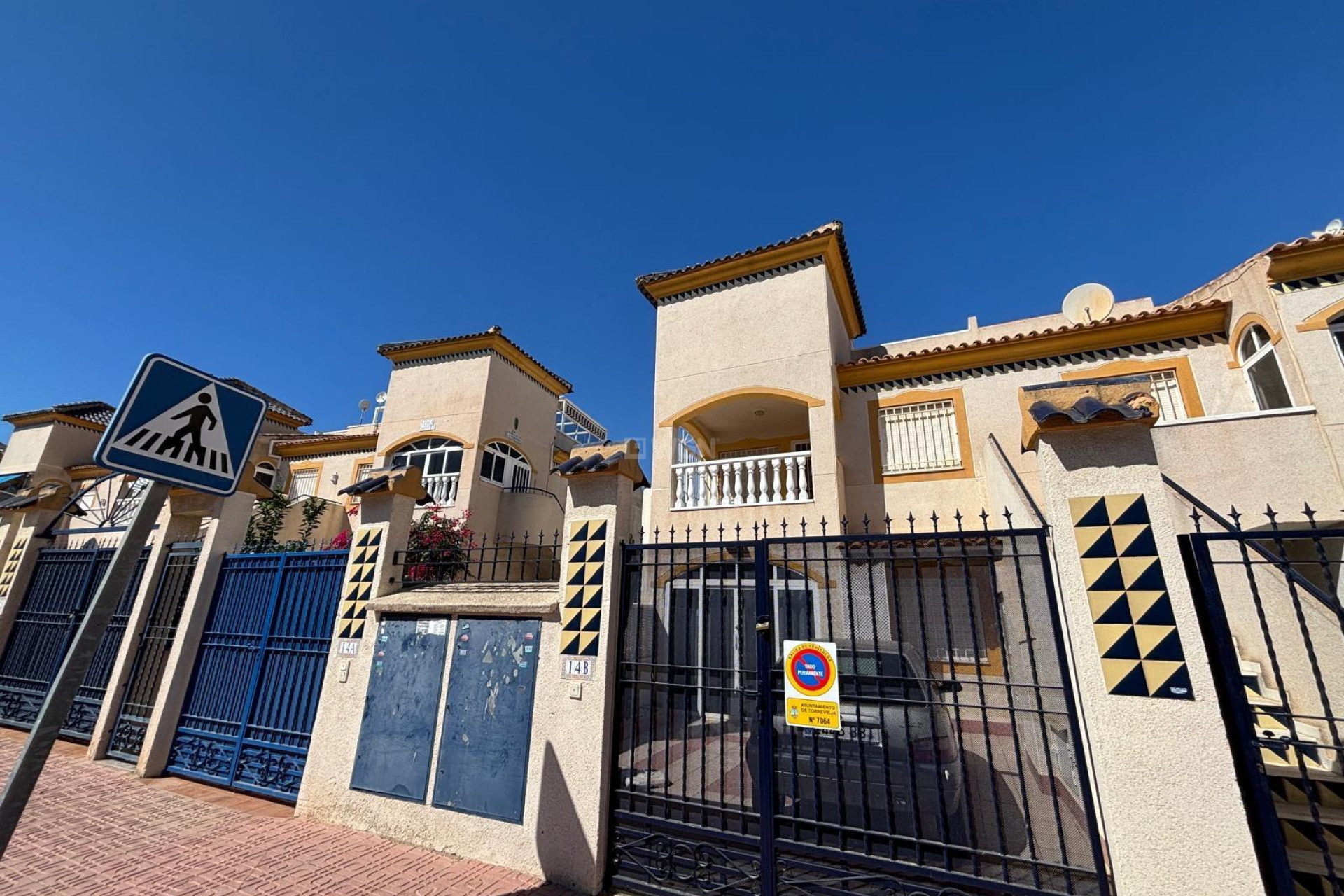 Resale - Bungalow - Torrevieja