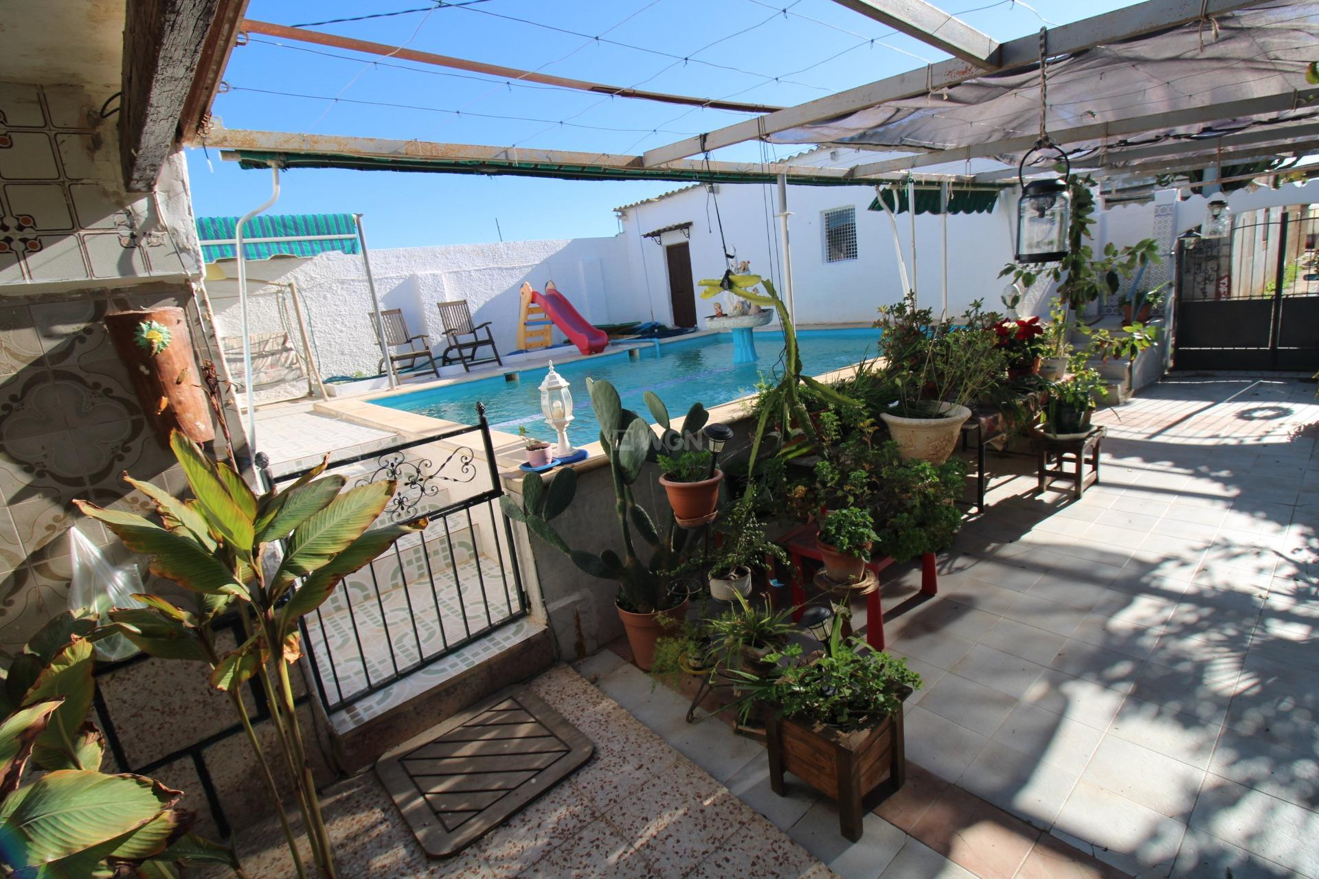 Resale - Casa con terreno - San Javier - El Mirador-pozo Aledo