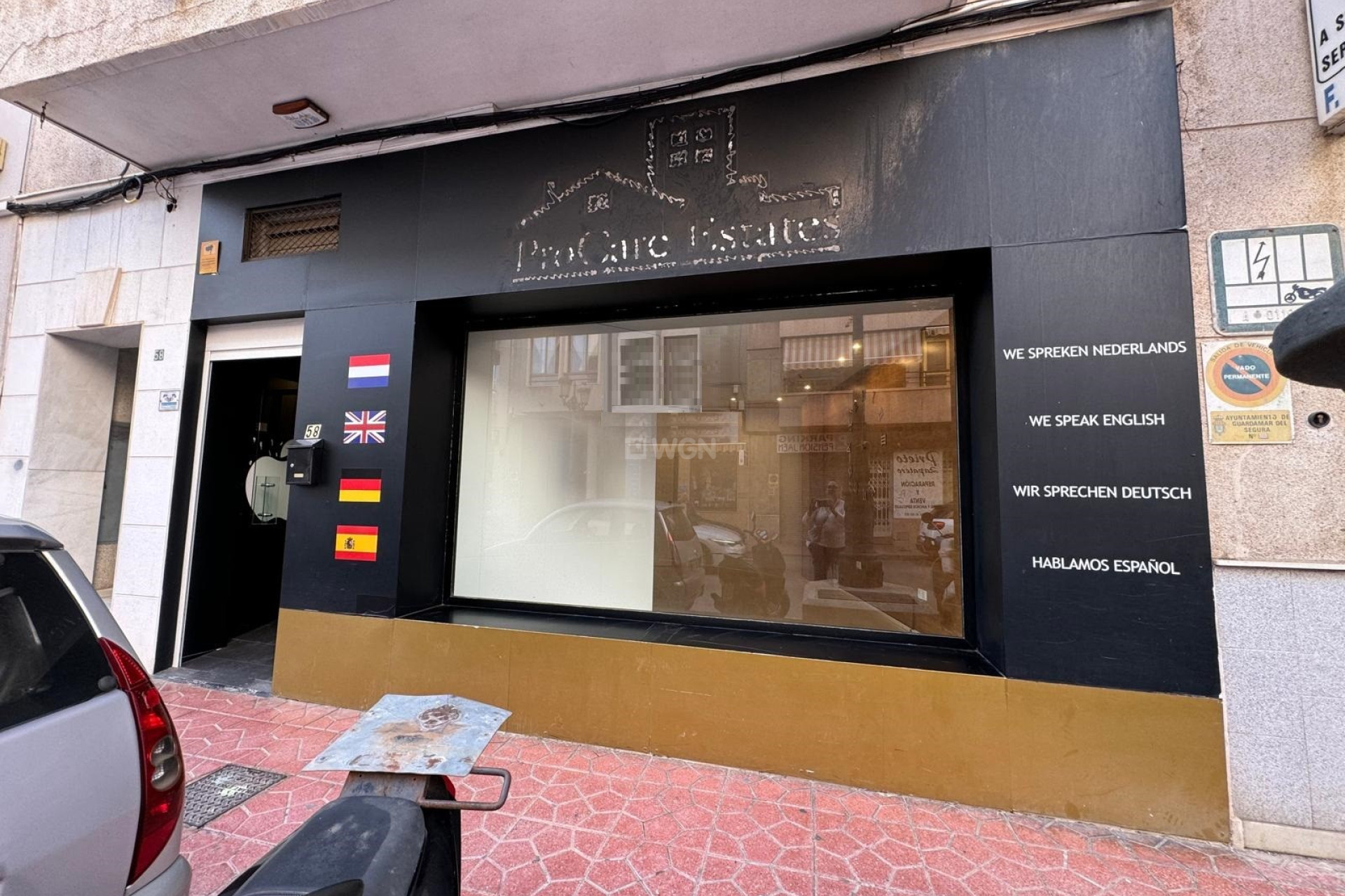 Resale - Commercial - Guardamar del Segura - Costa Blanca