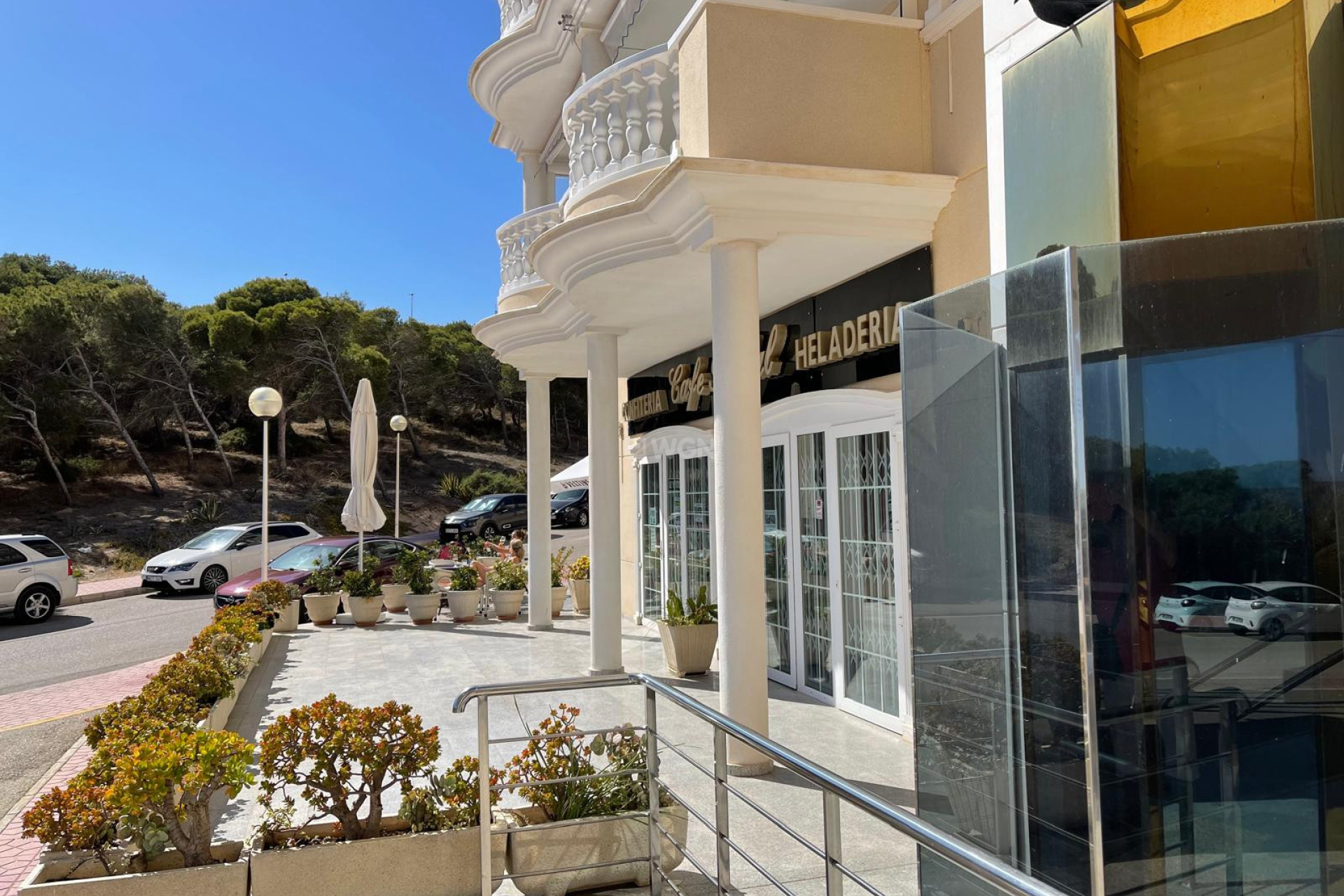 Resale - Commercial - Guardamar del Segura - Costa Blanca
