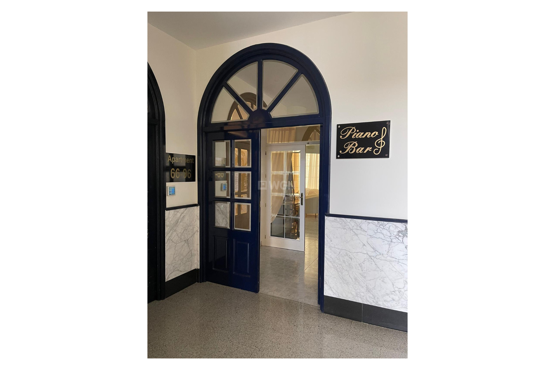 Resale - Commercial - Guardamar del Segura - Costa Blanca