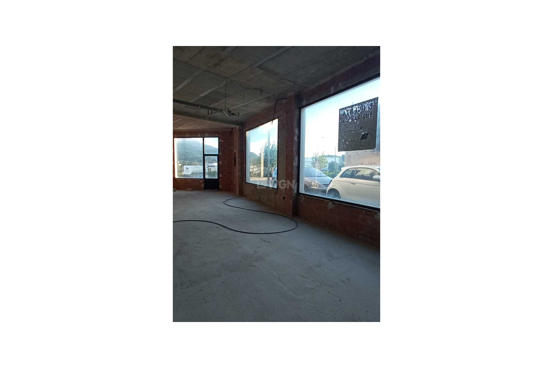 Resale - Commercial - Jalón - Inland