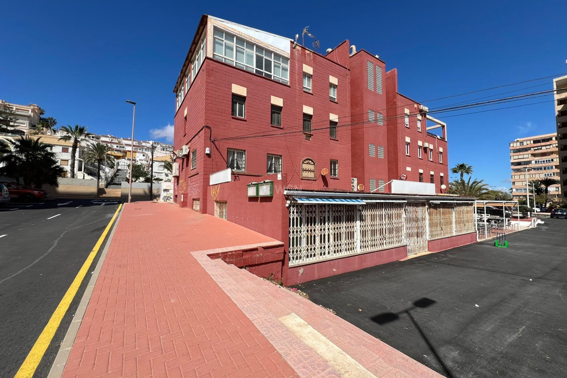 Resale - Commercial - Torrevieja - Cabo Cervera