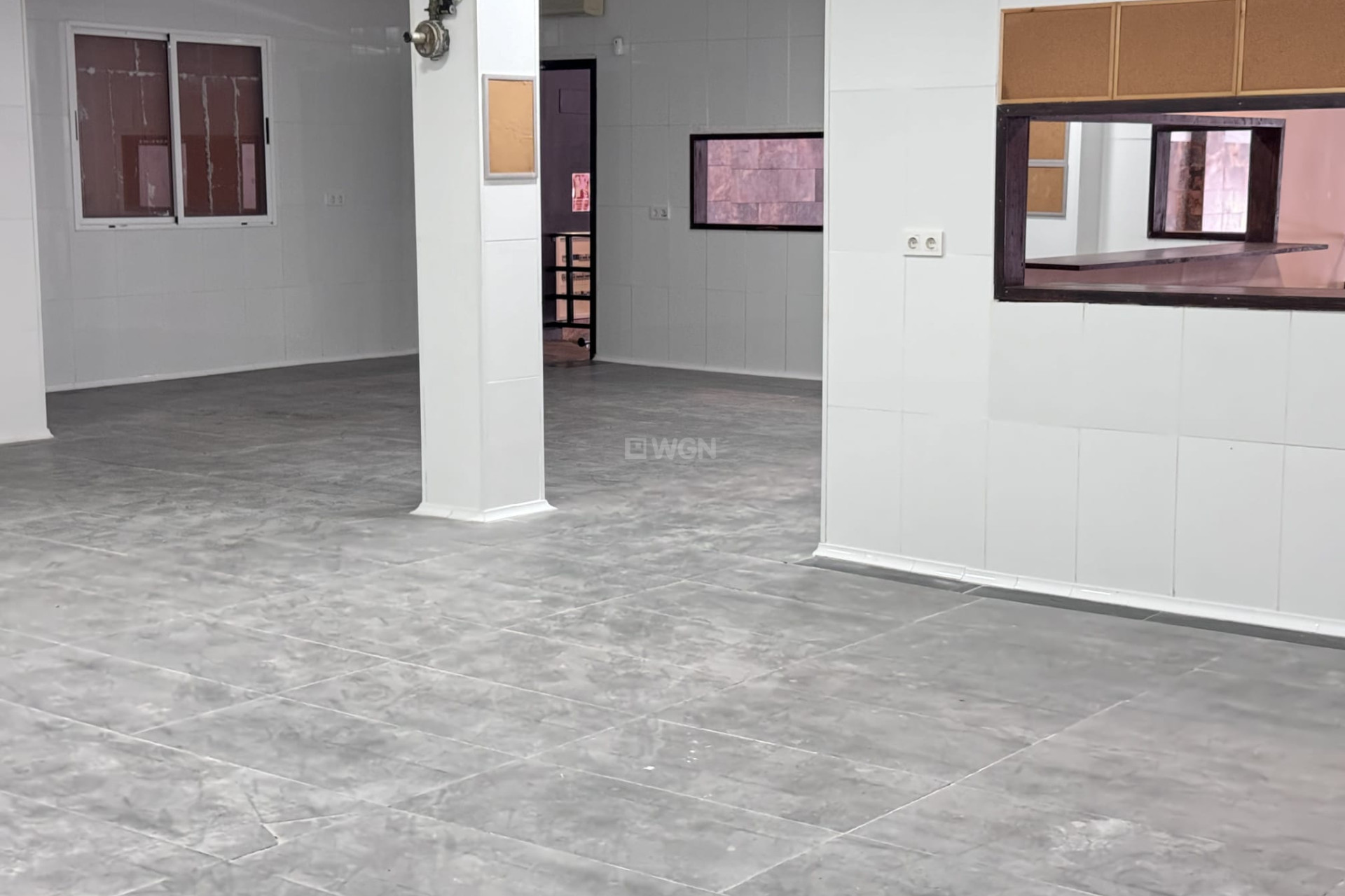 Resale - Commercial - Torrevieja - Costa Blanca