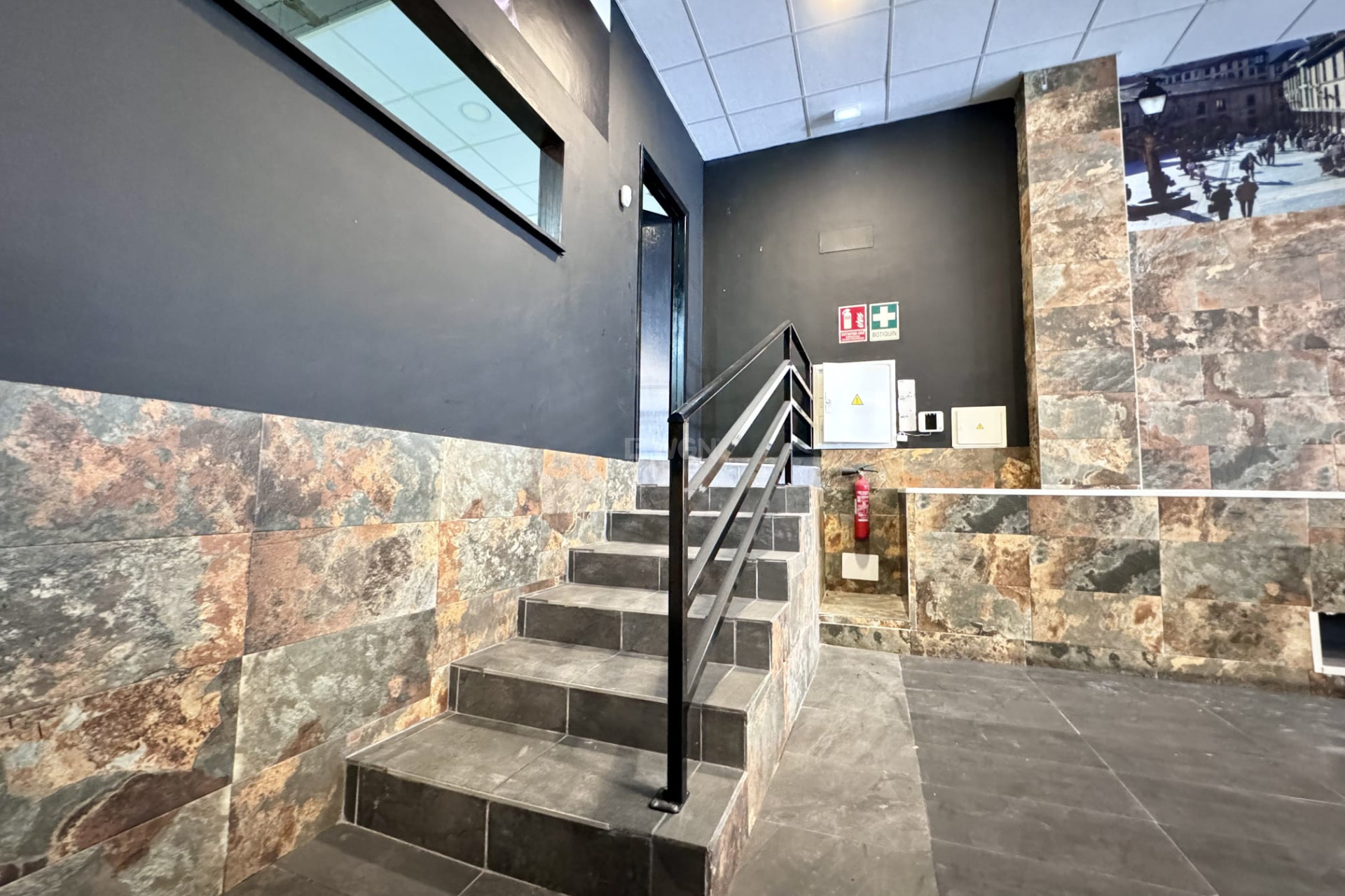 Resale - Commercial - Torrevieja - Costa Blanca