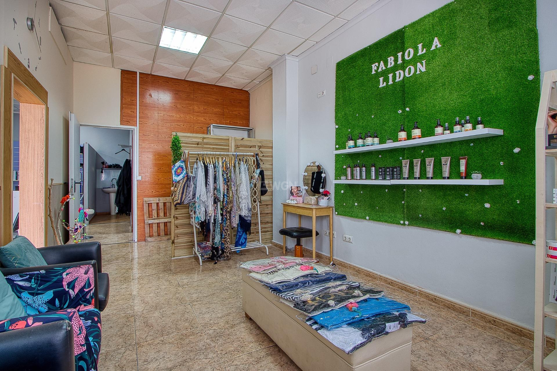 Resale - Commercial - Torrevieja - La Mata