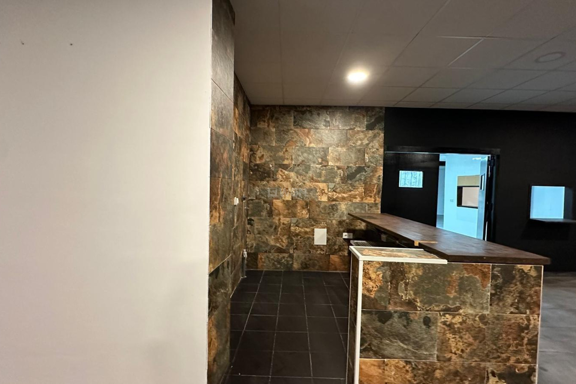 Resale - Commercial - Torrevieja - Paseo Maritimo