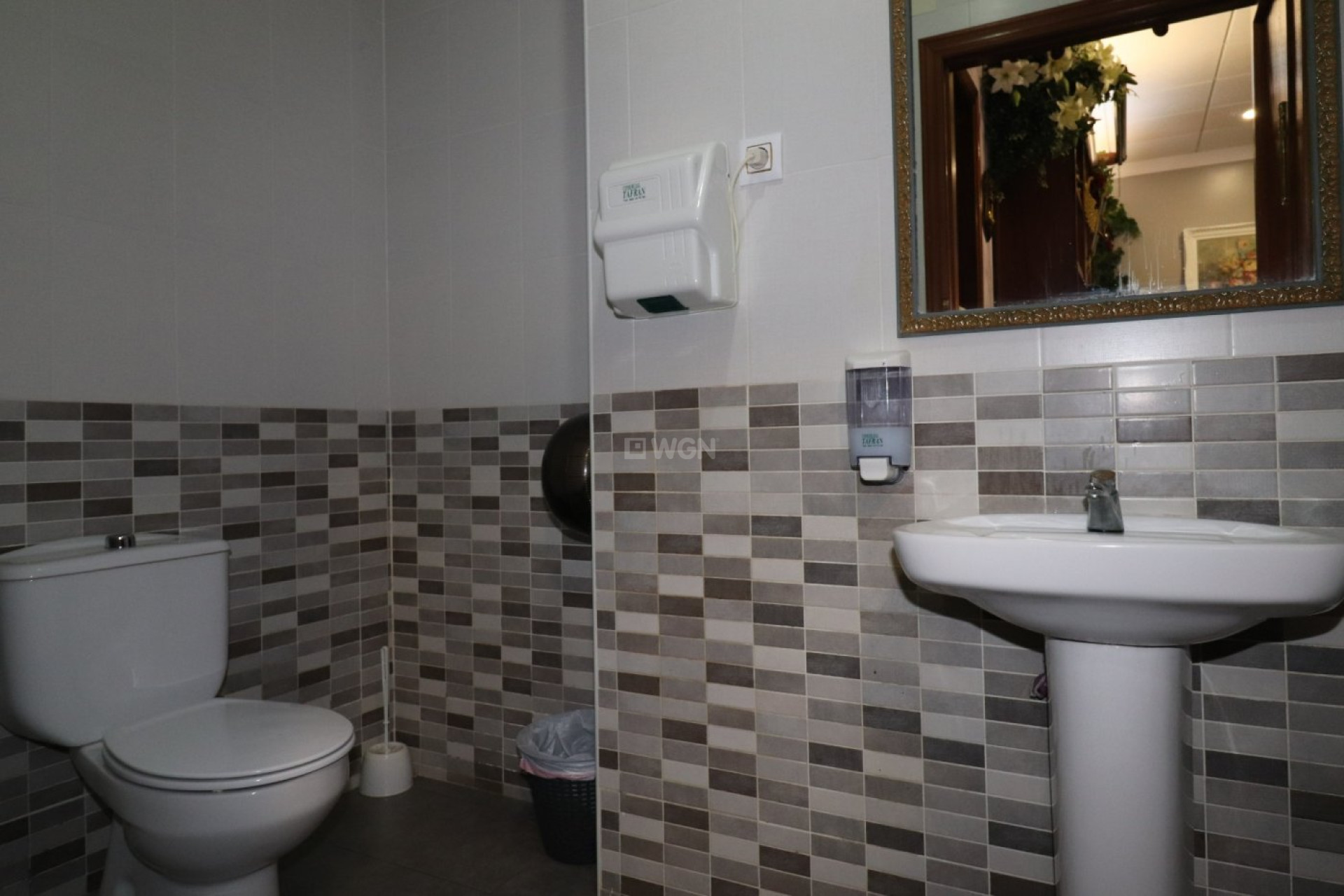 Resale - Commercial - Torrevieja - Playa del Cura