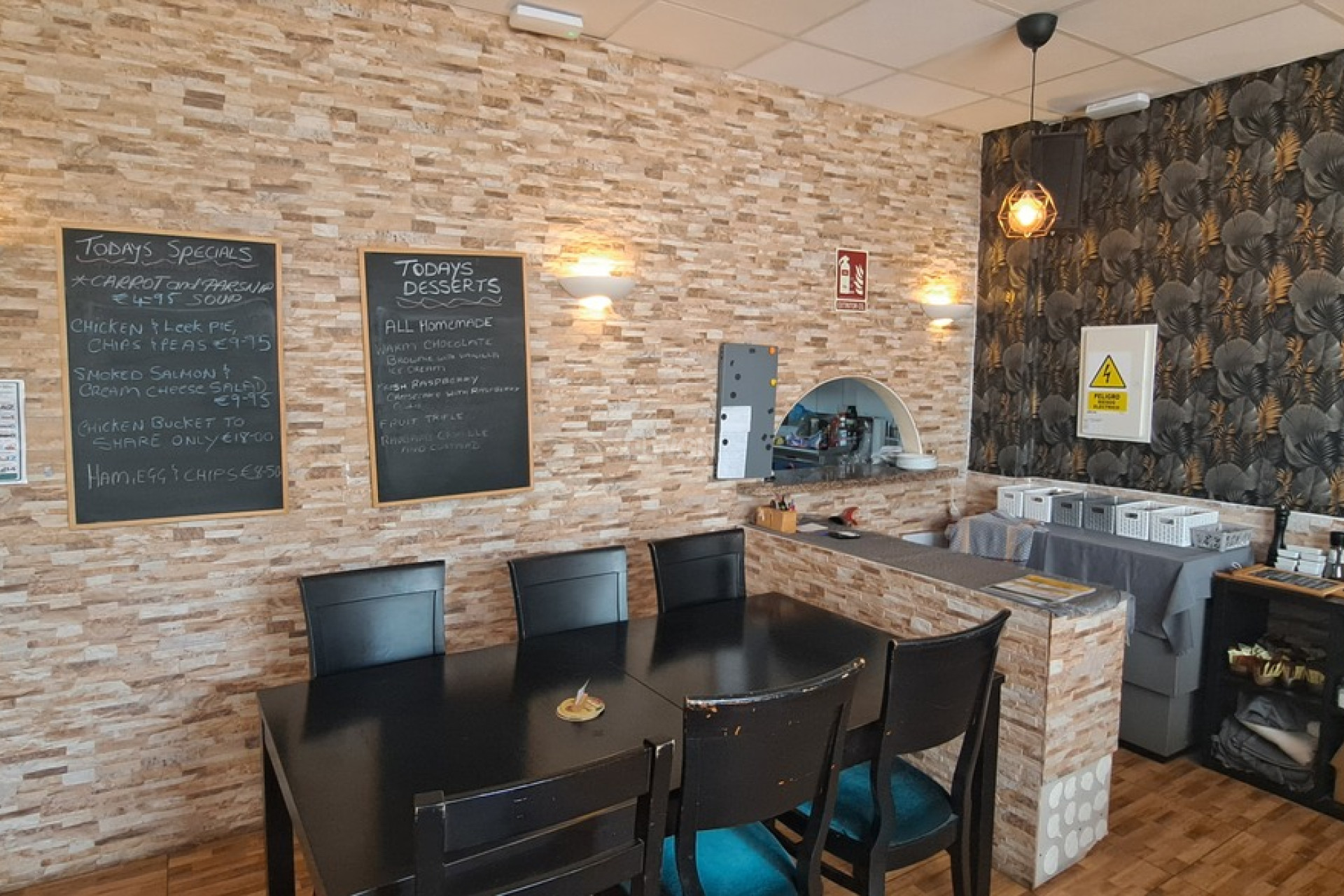 Resale - Commercial - Villamartin - Costa Blanca