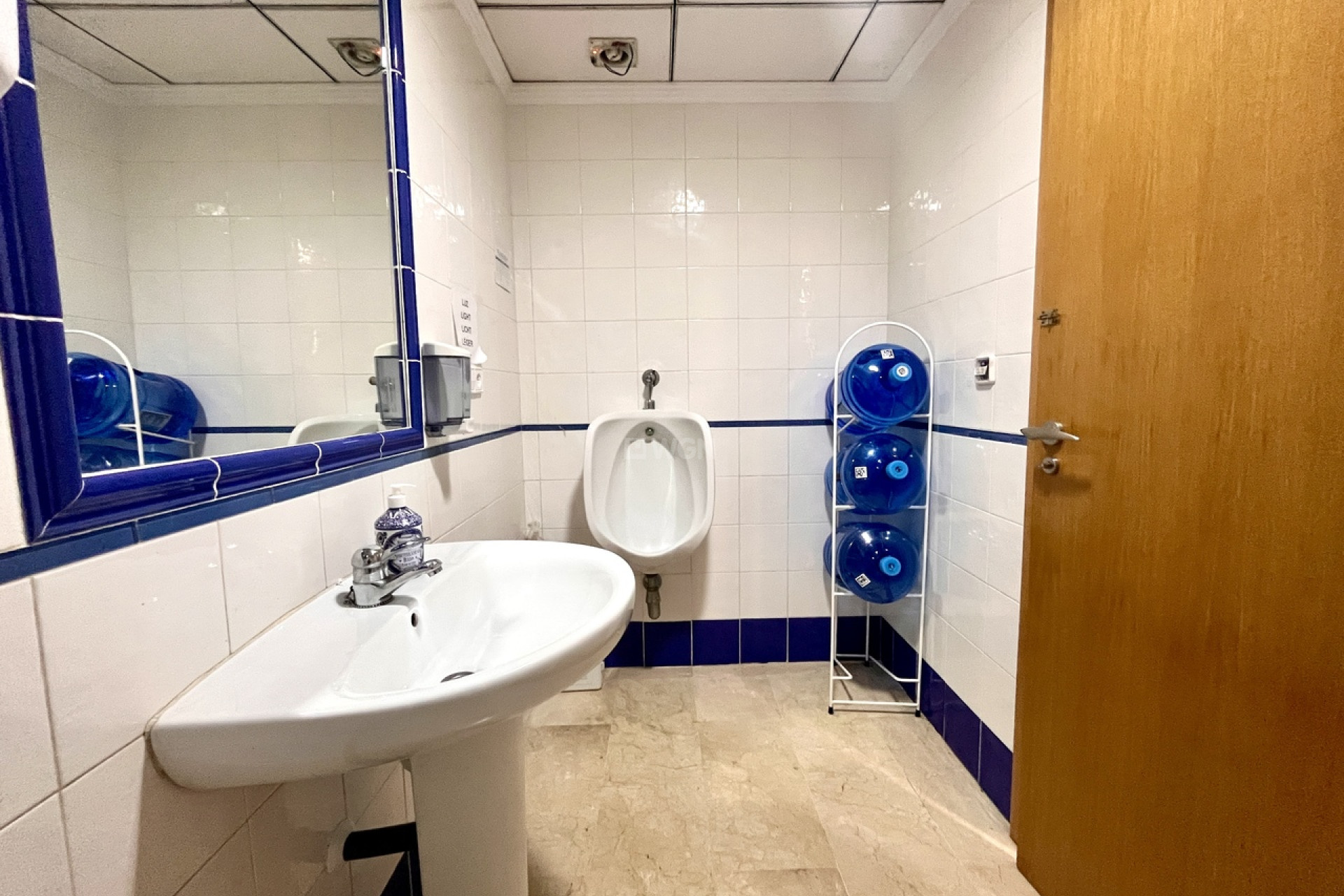 Resale - Commercial - Villamartin - Costa Blanca