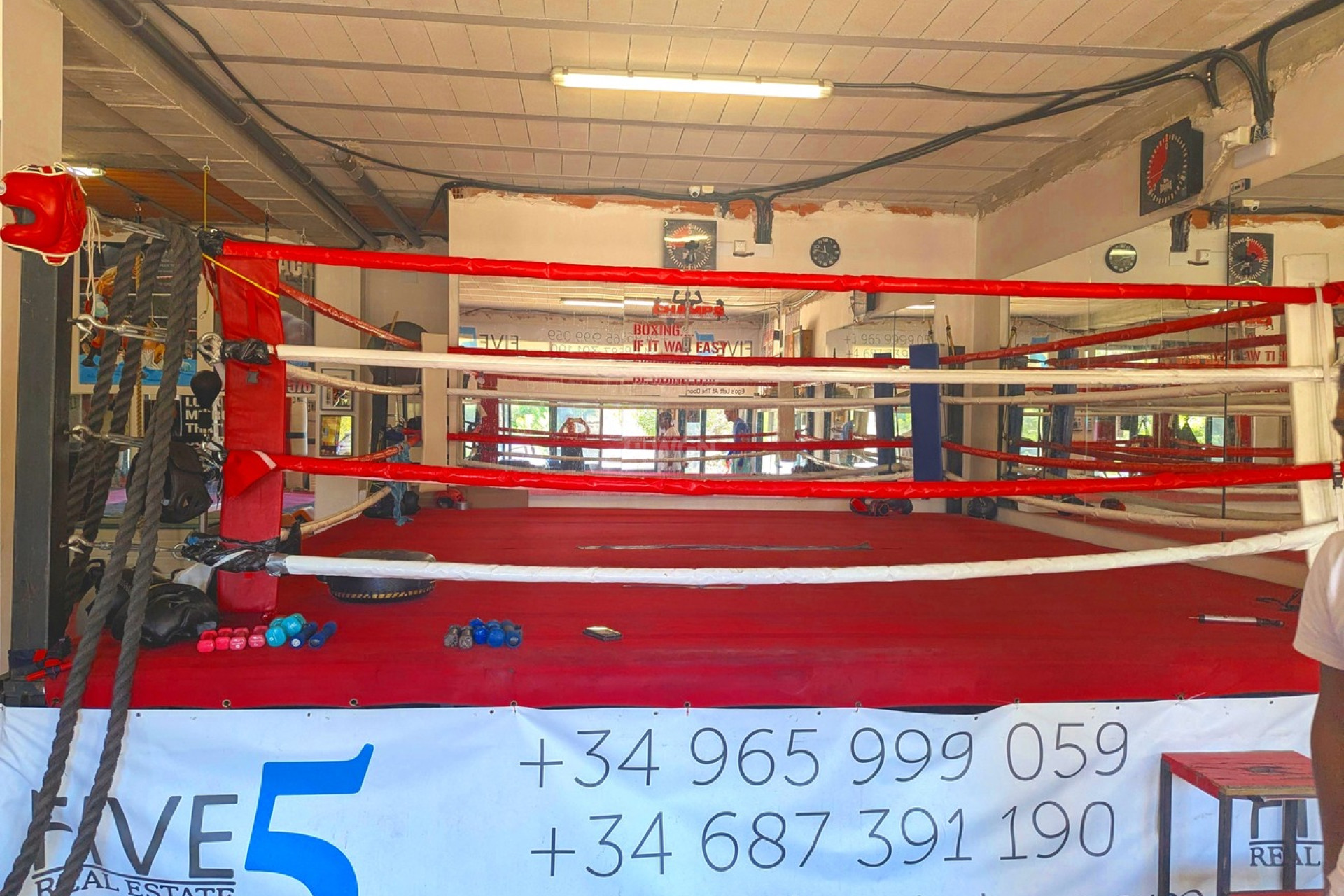 Resale - Commercial - Villamartin - La Fuente