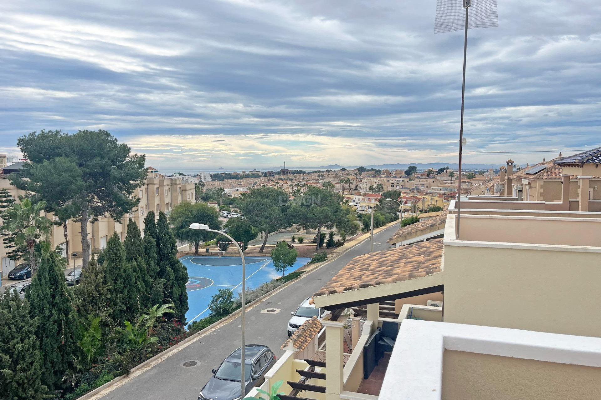 Resale - Duplex - San Miguel de Salinas - Las Filipinas