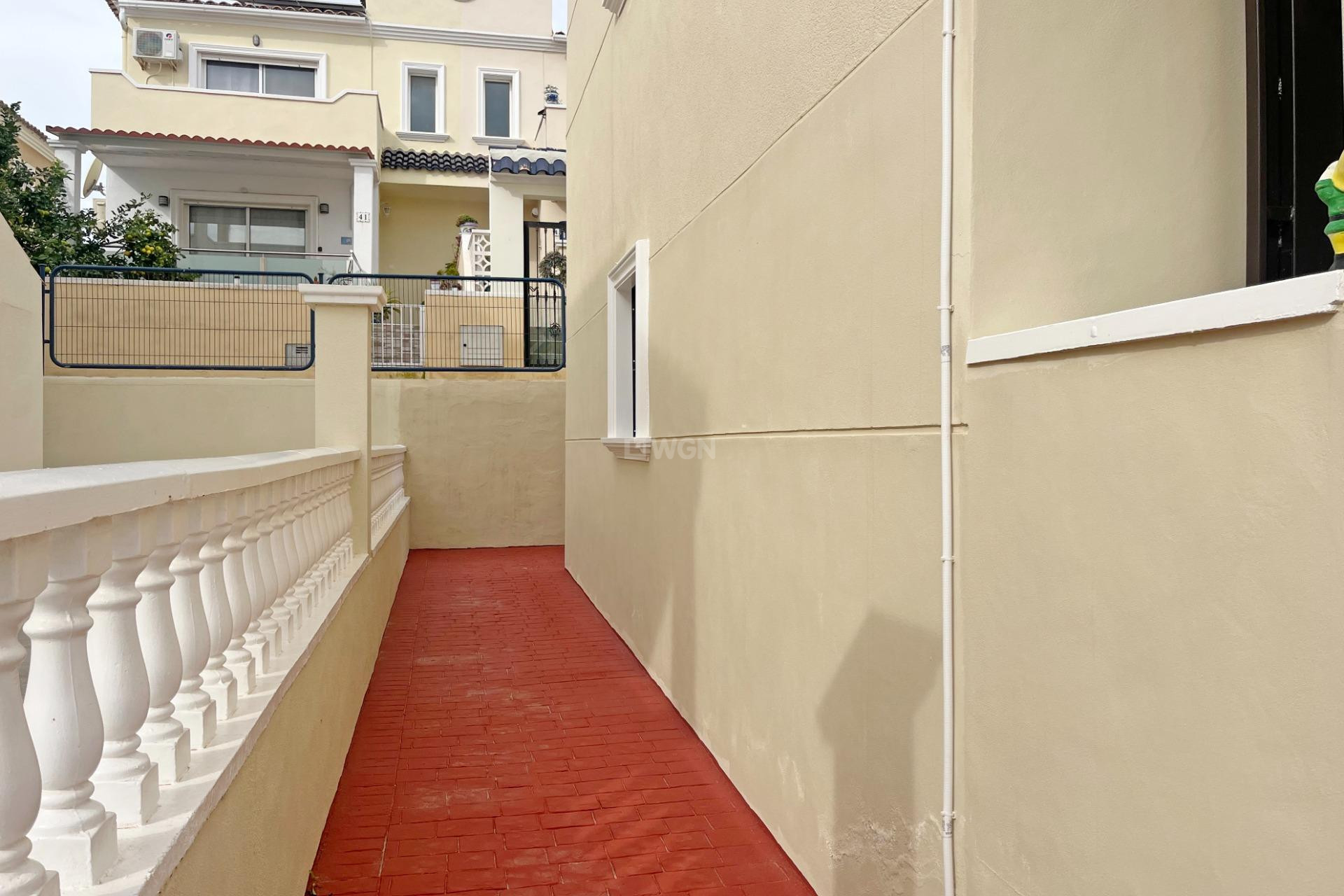 Resale - Duplex - San Miguel de Salinas - Las Filipinas