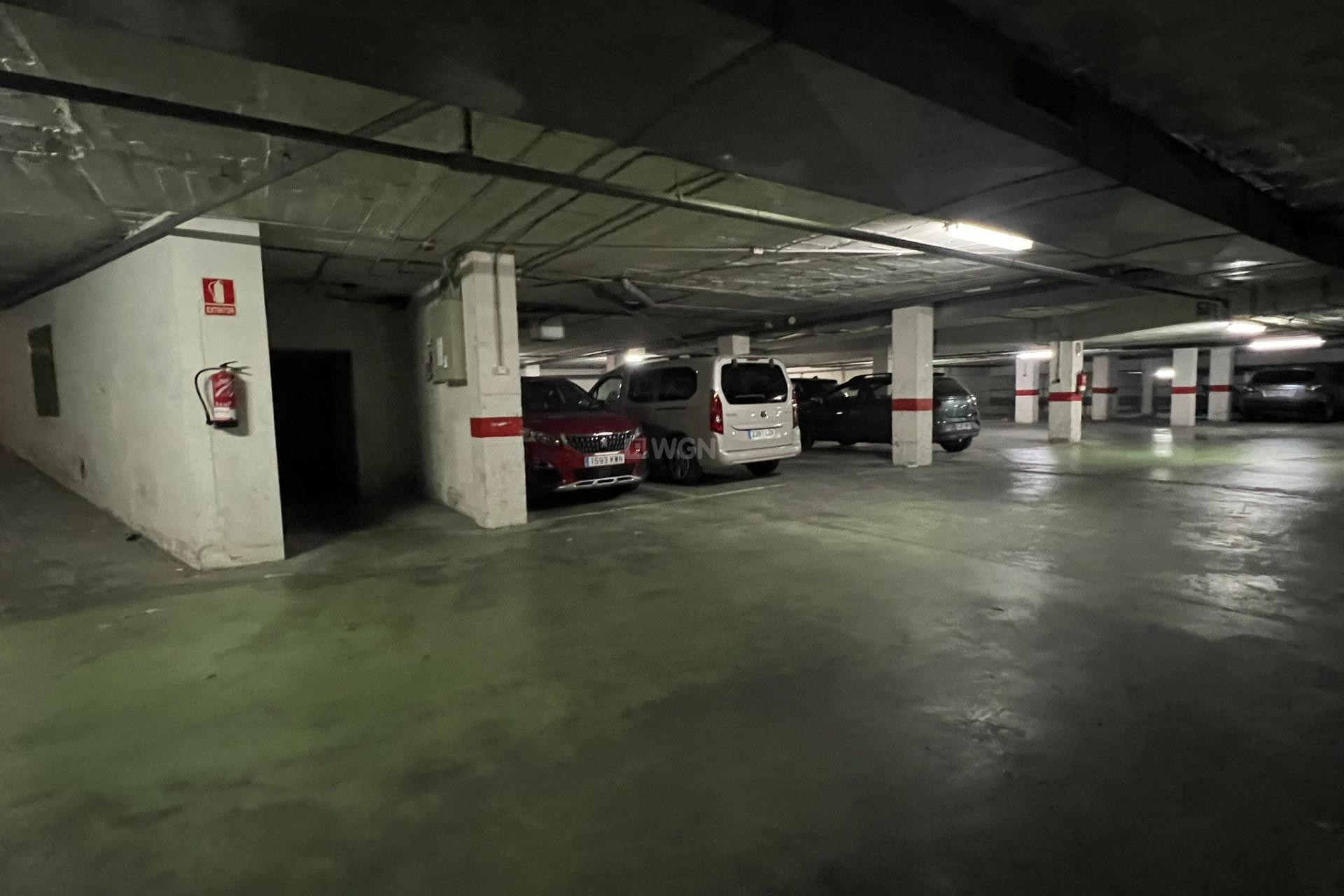 Resale - Parking - Torrevieja - Centro