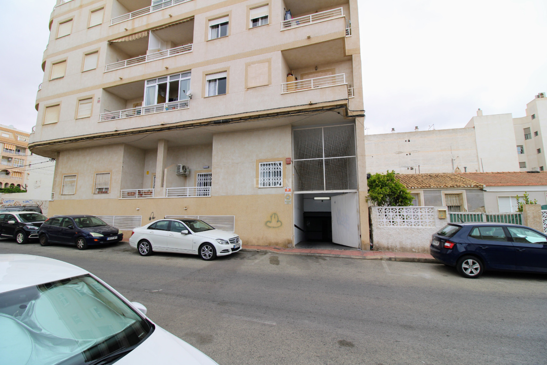 Resale - Parking - Torrevieja - Costa Blanca