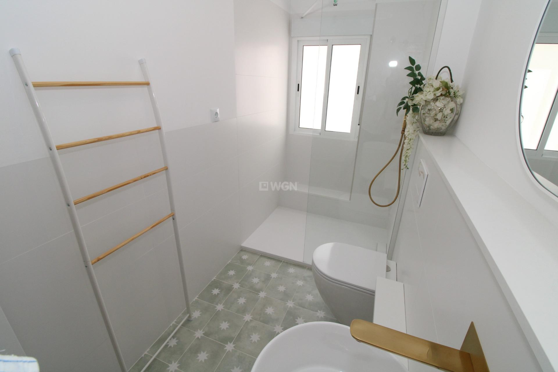 Resale - Penthouse - Lo Pagan - Villananitos