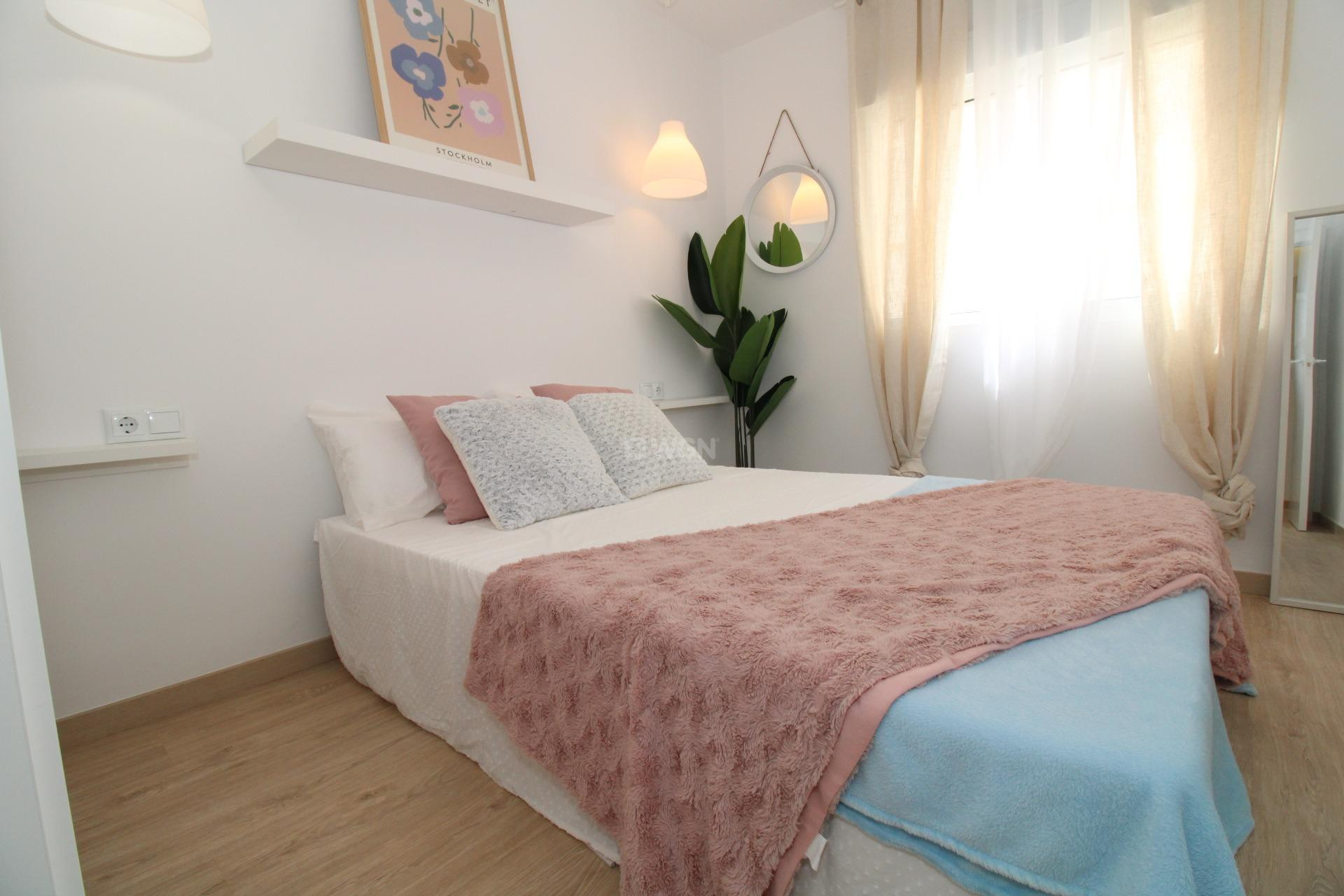 Resale - Penthouse - Lo Pagan - Villananitos