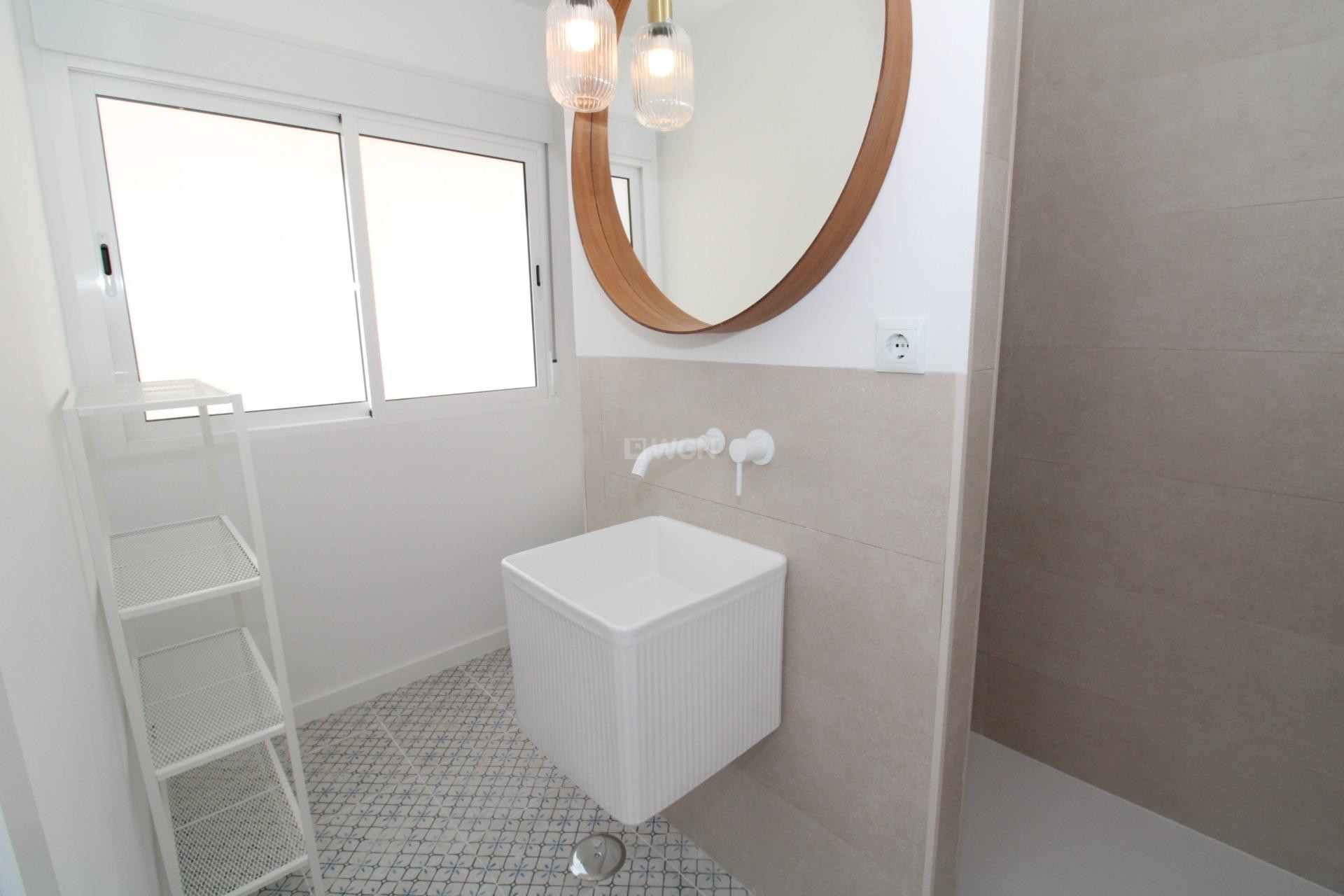 Resale - Penthouse - Lo Pagan - Villananitos