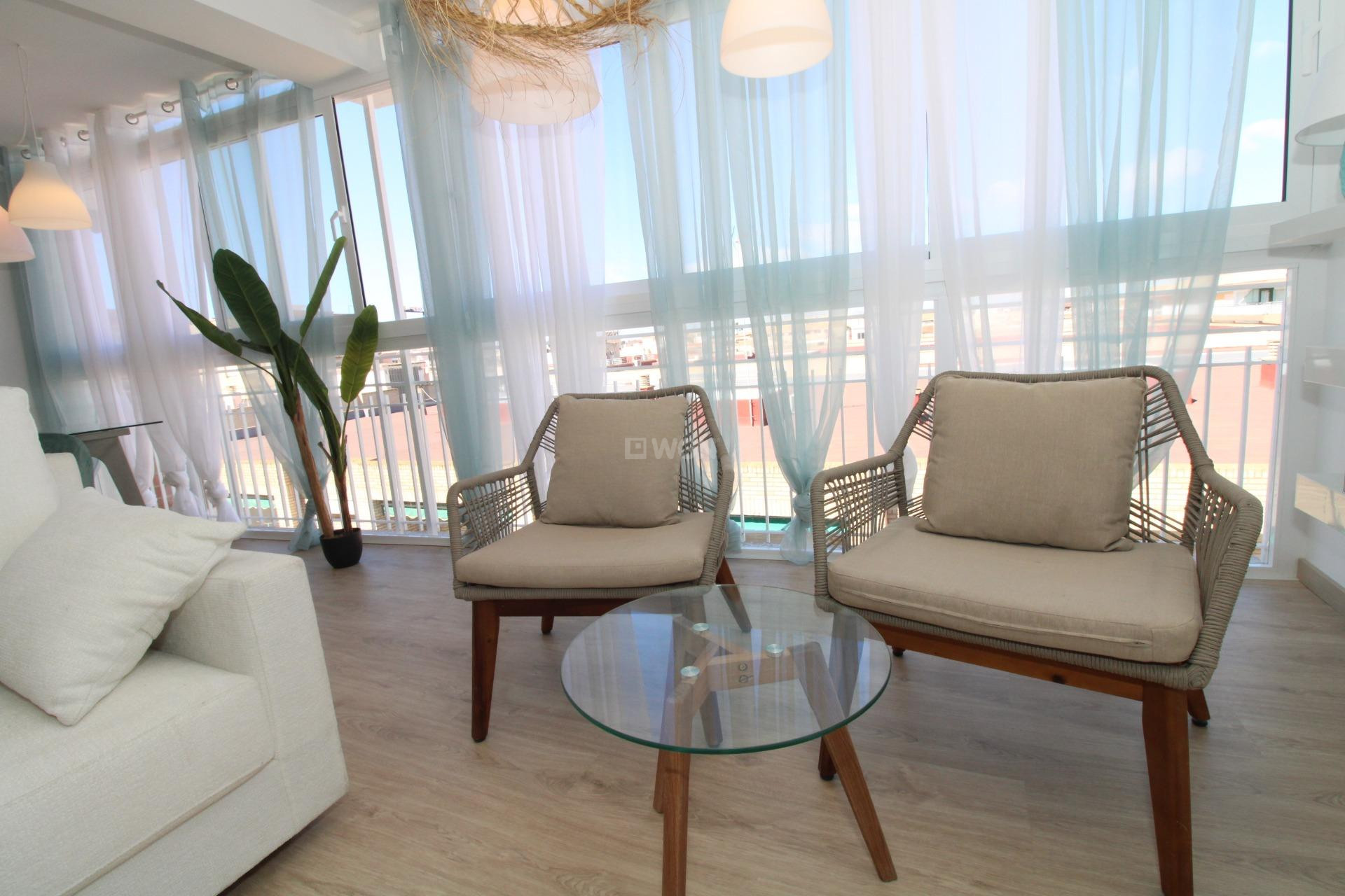 Resale - Penthouse - Lo Pagan - Villananitos