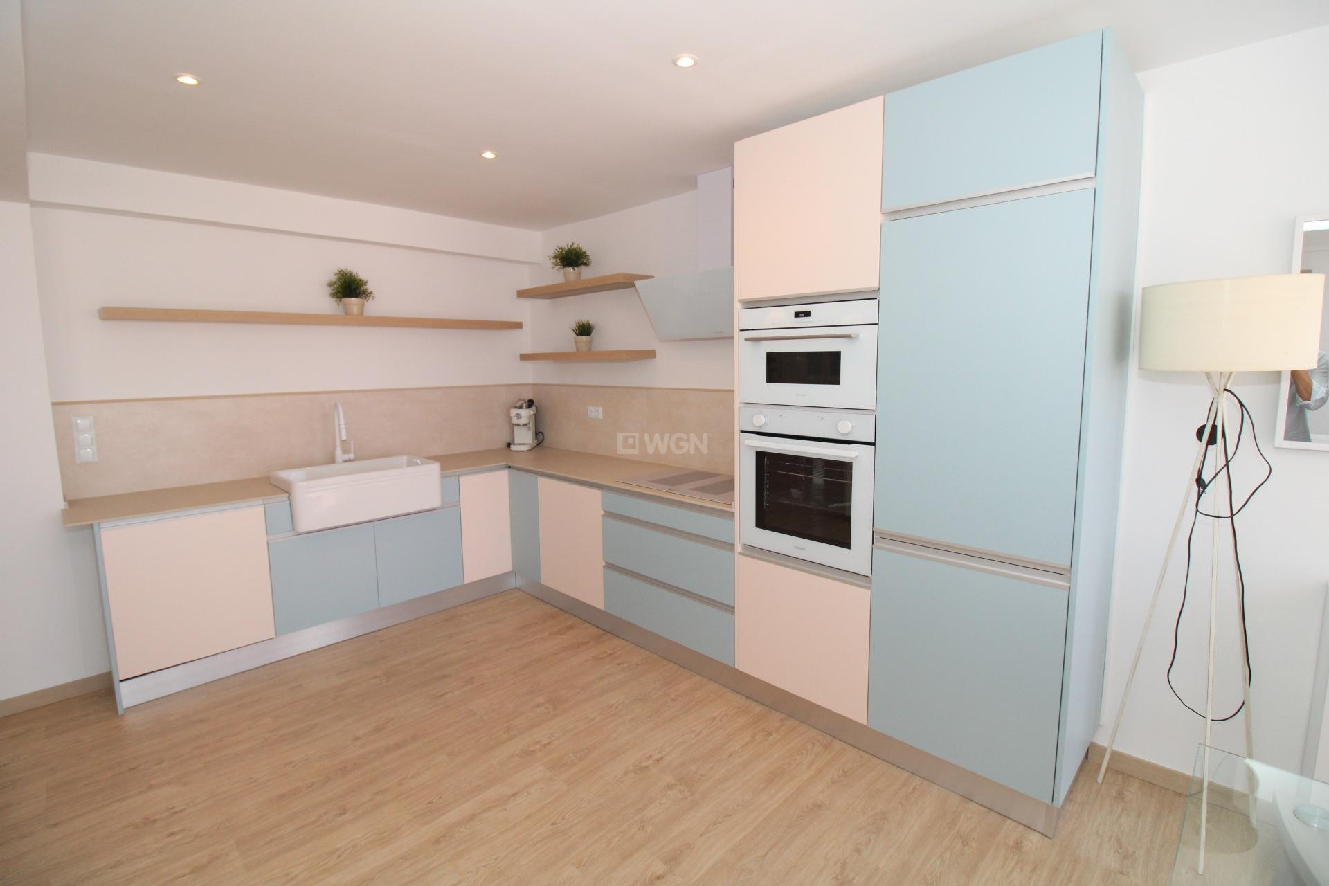 Resale - Penthouse - Lo Pagan - Villananitos