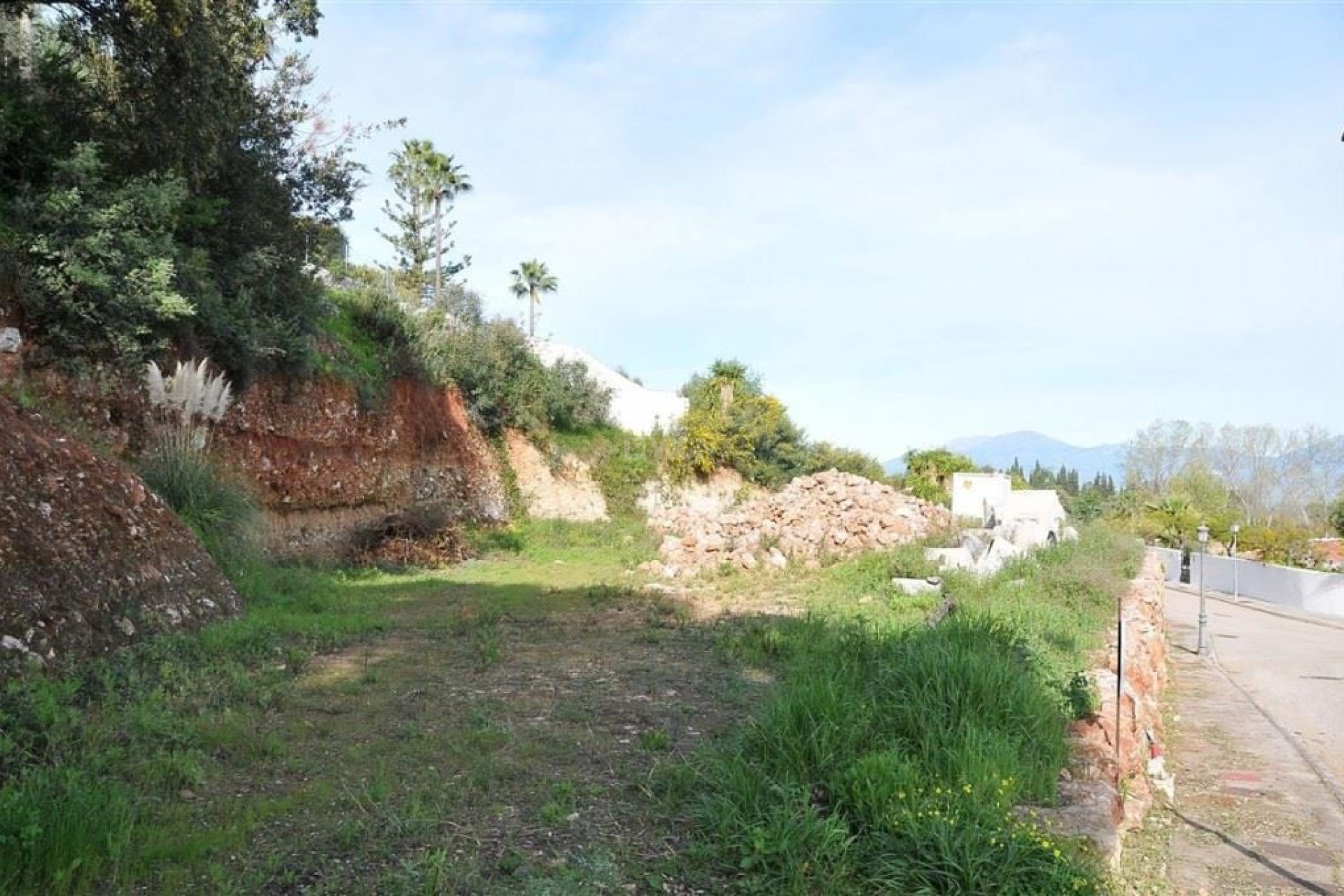 Resale - Plot / Land - Alhaurin el Grande - Inland