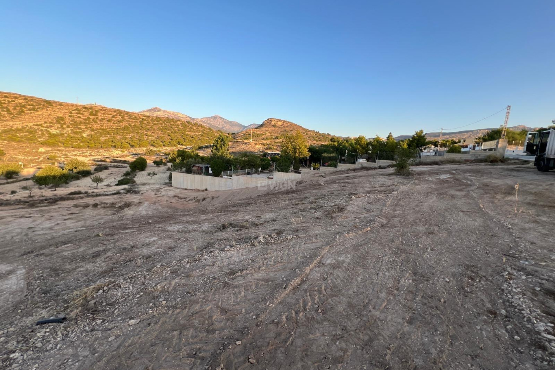 Resale - Plot / Land - Alicante - Costa Blanca