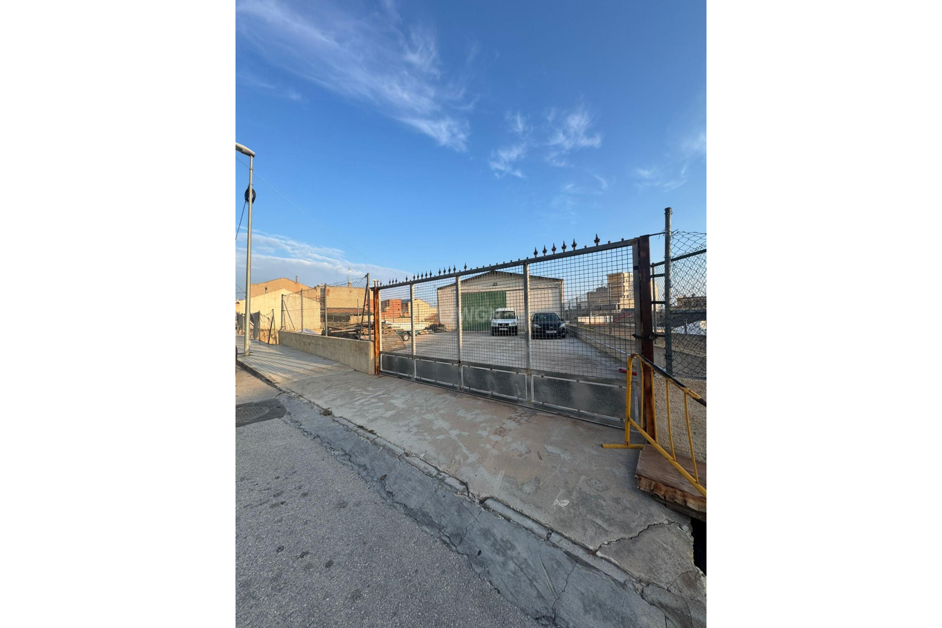 Resale - Plot / Land - Bigastro