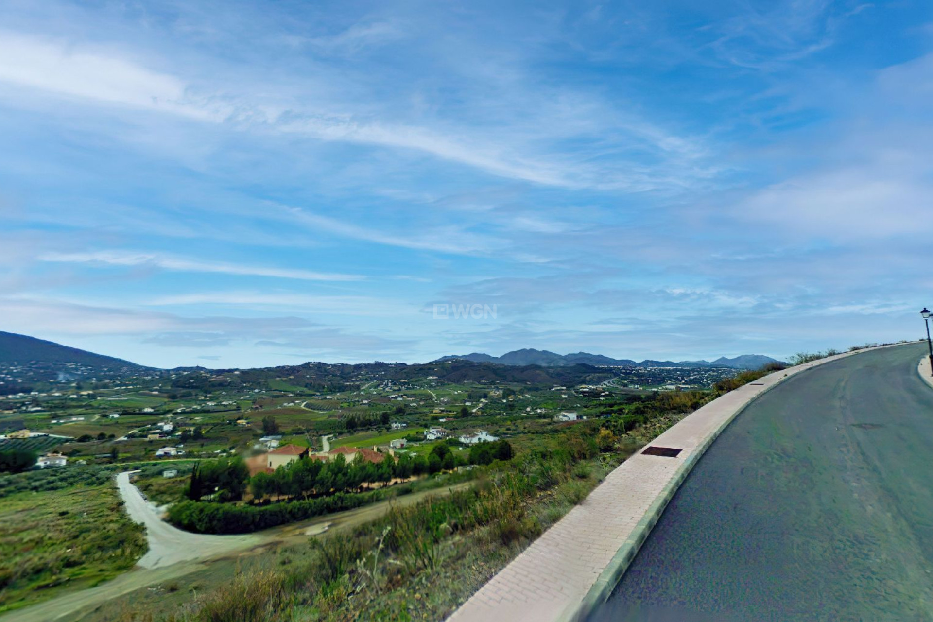 Resale - Plot / Land - Coin - Inland