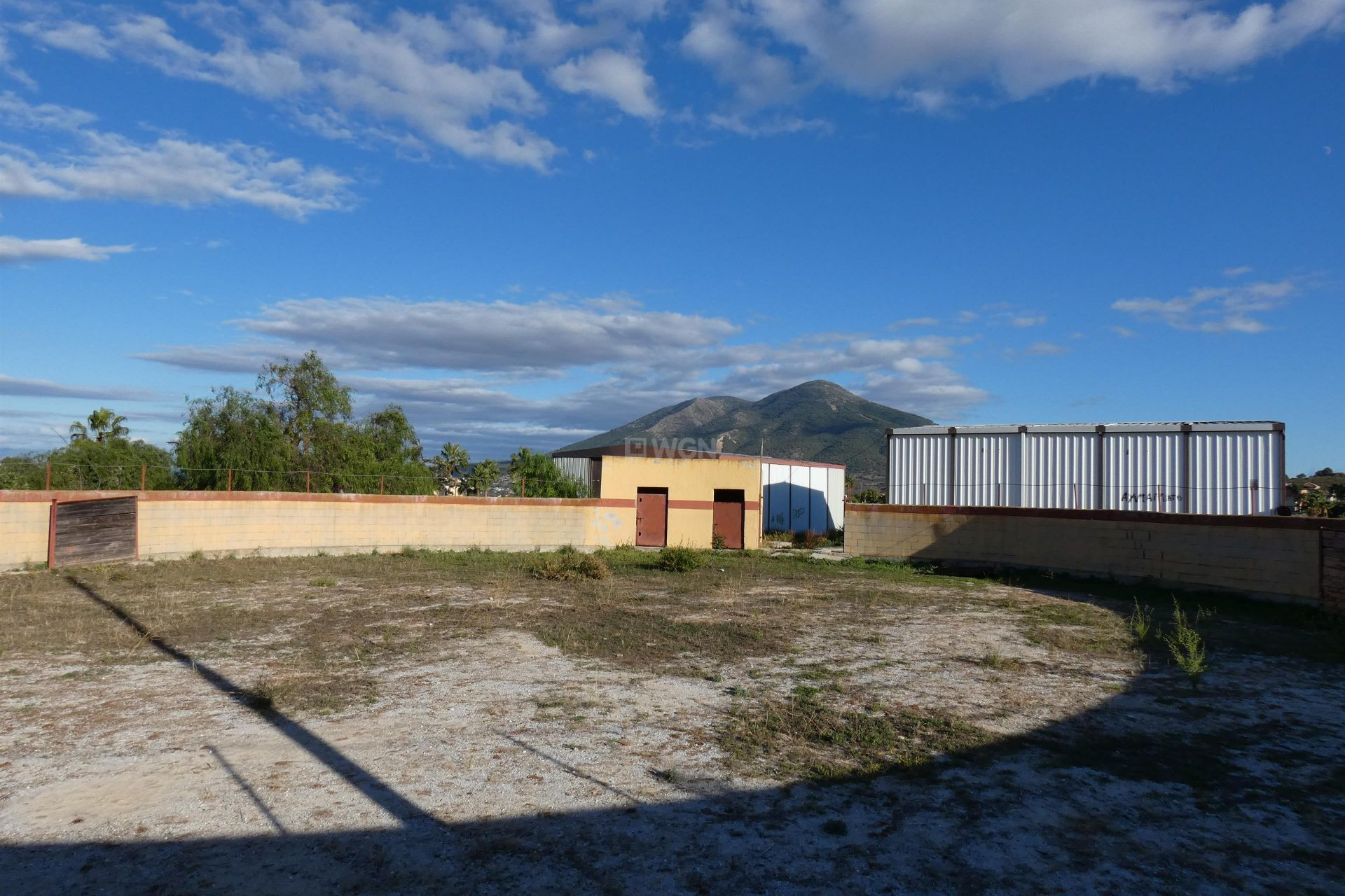 Resale - Plot / Land - Coin - Inland