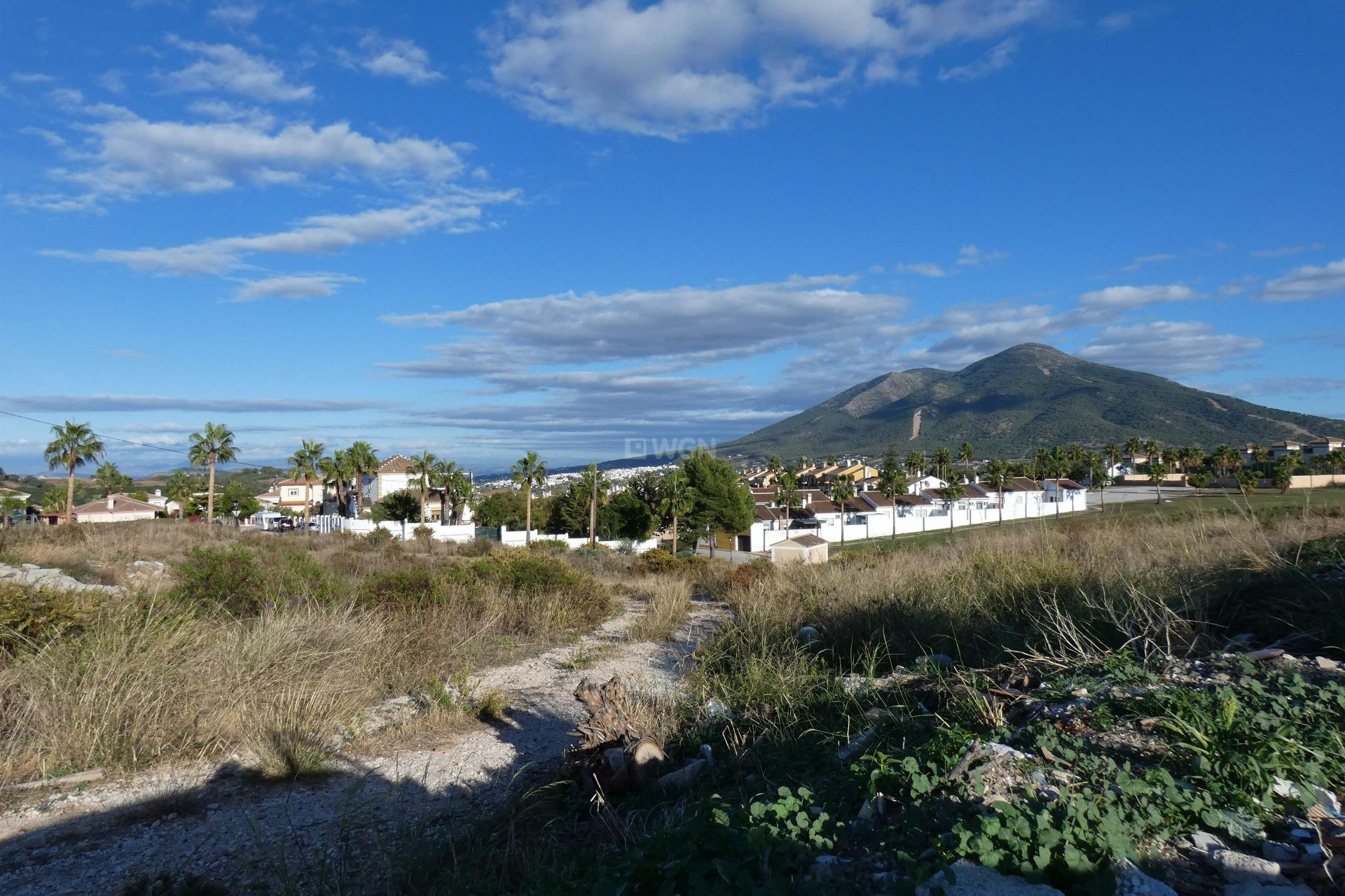 Resale - Plot / Land - Coin - Inland