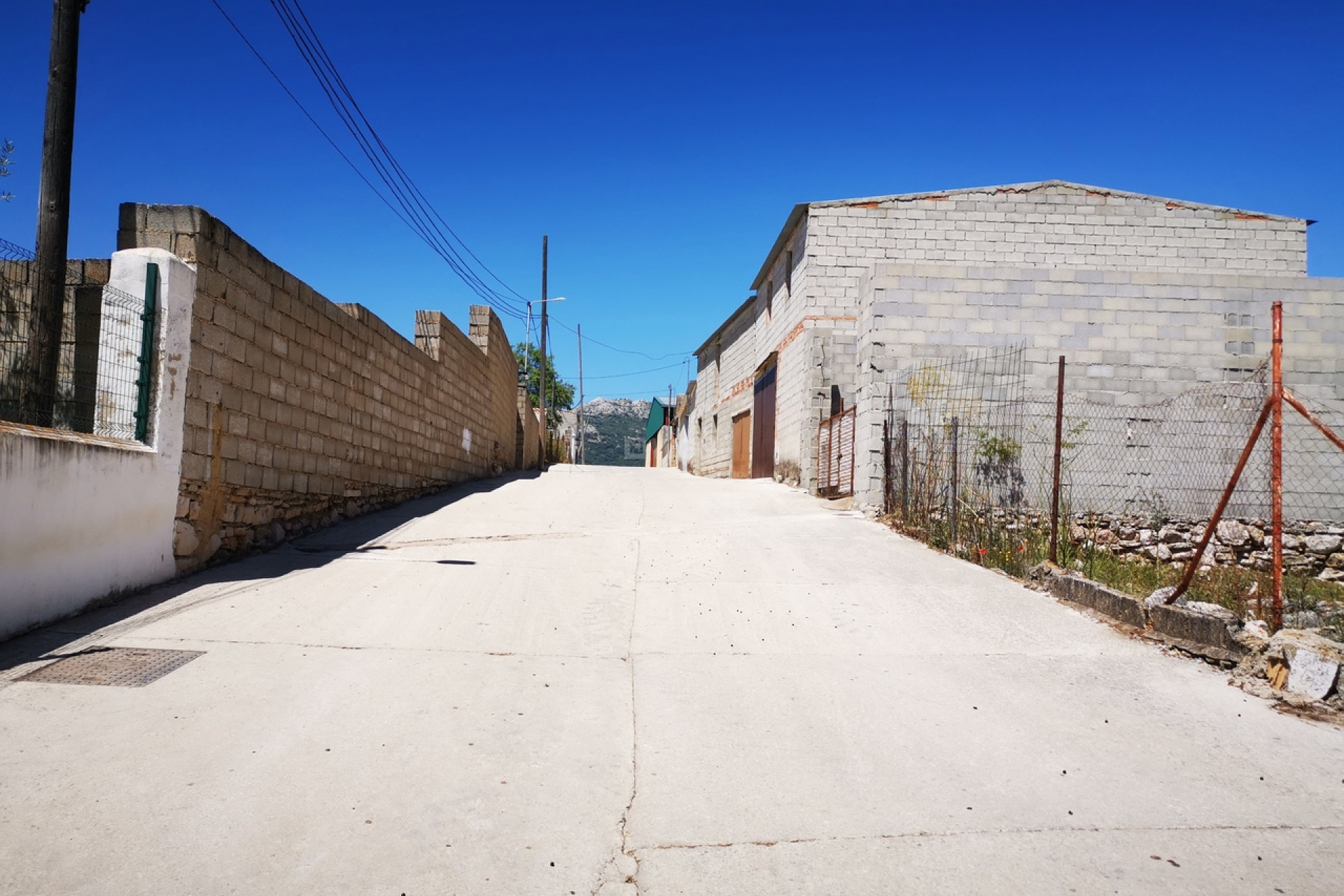 Resale - Plot / Land - Periana - Inland