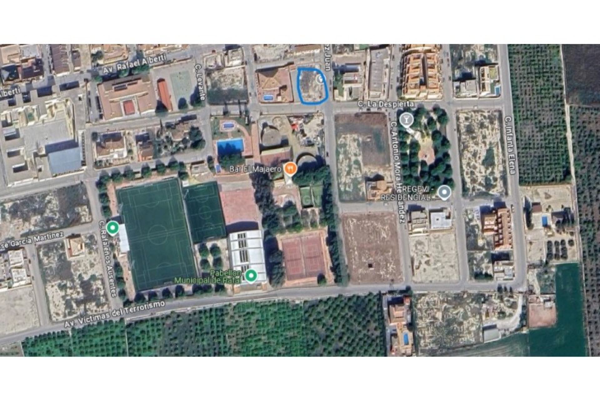 Resale - Plot / Land - Rafal - Inland