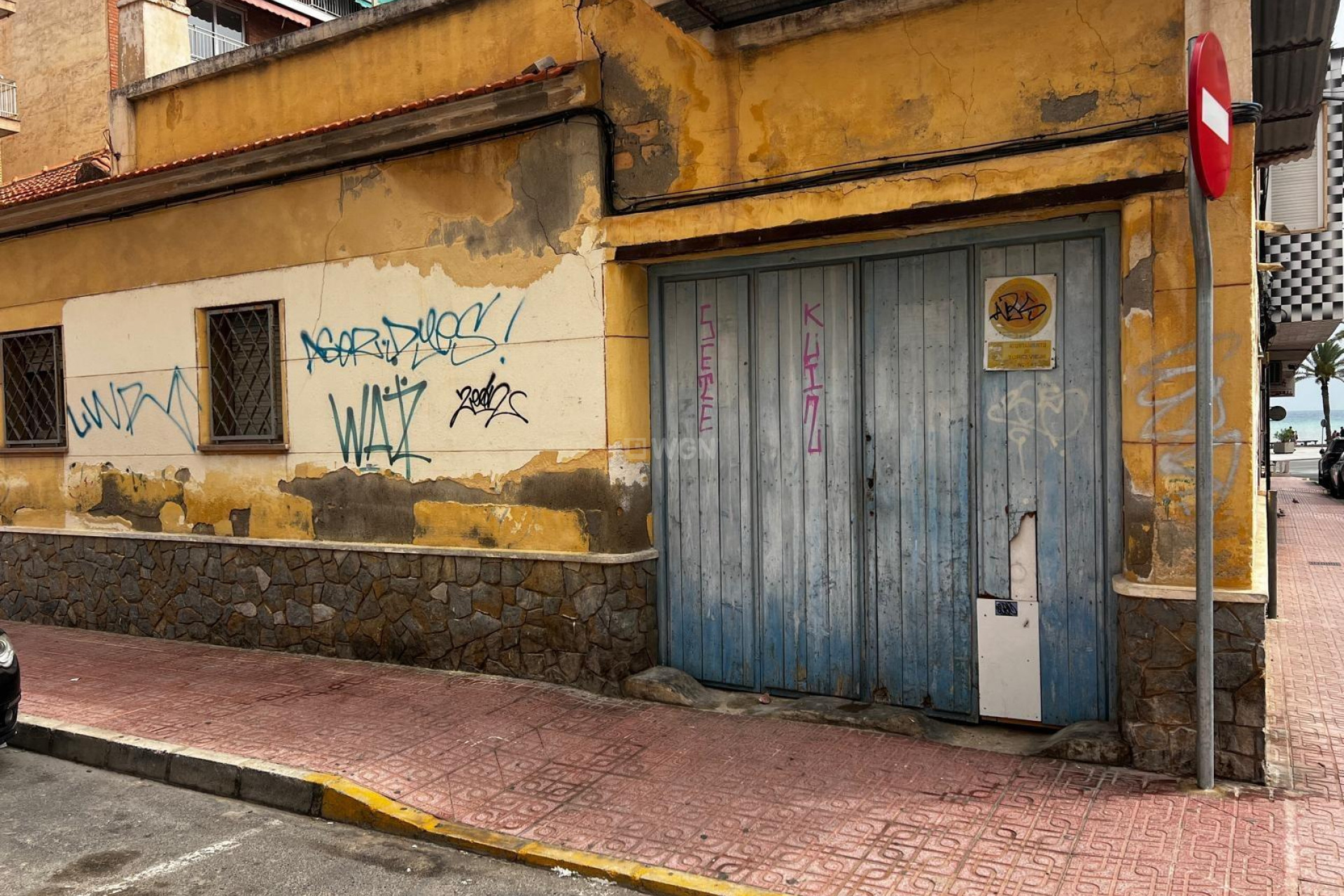 Resale - Plot / Land - Torrevieja - Playa del Cura