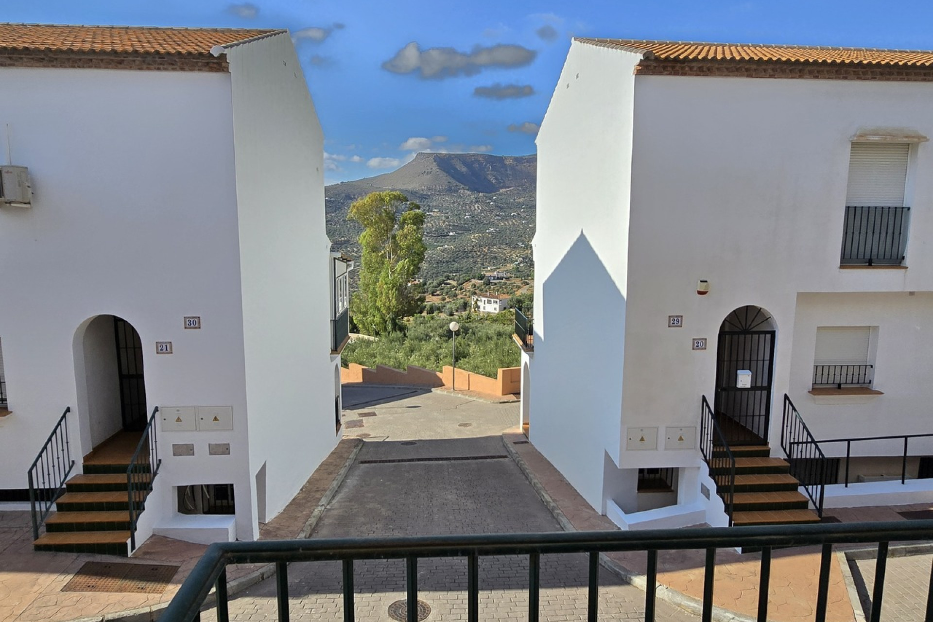 Resale - Townhouse - Alcaucín - Inland