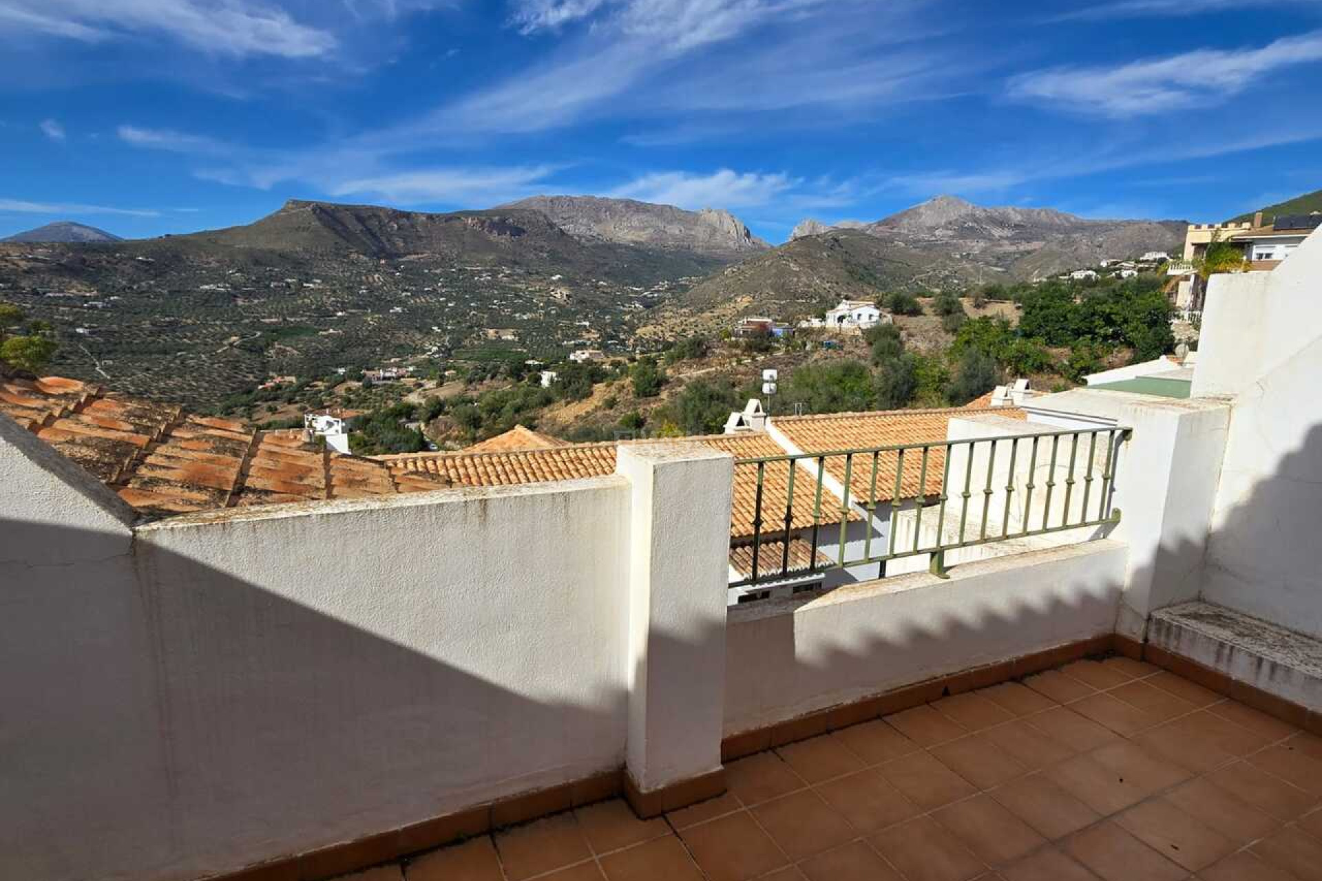 Resale - Townhouse - Alcaucín - Inland