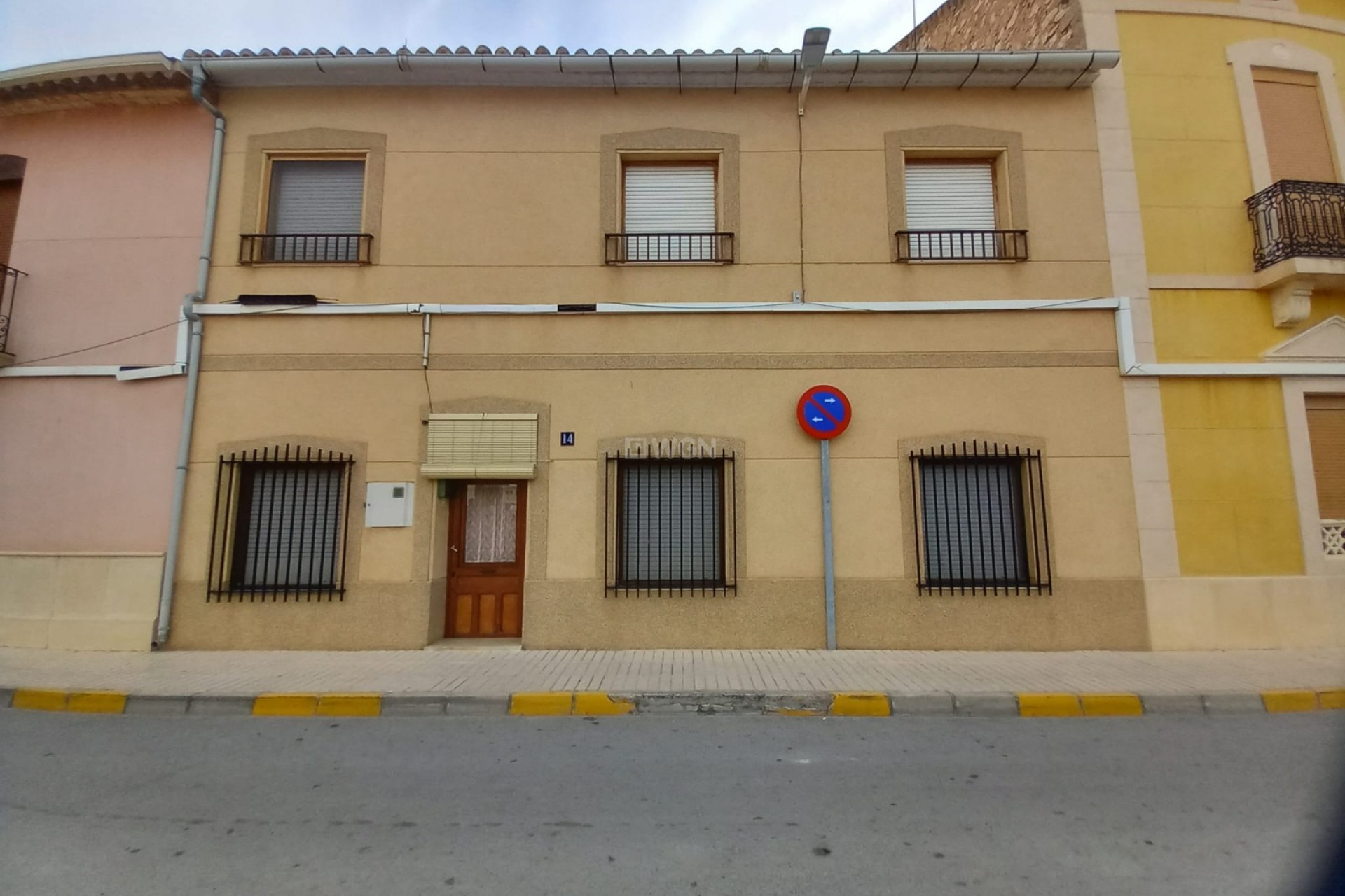 Resale - Townhouse - Algueña - Inland