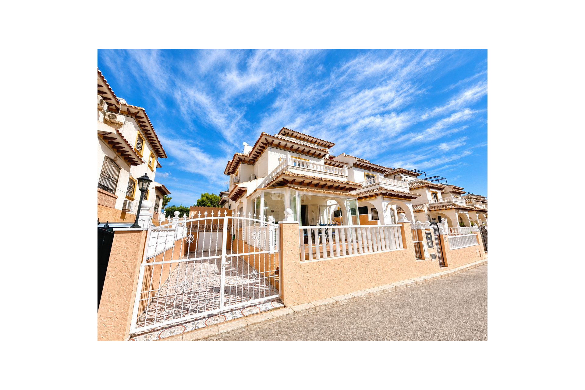 Resale - Townhouse - Cabo Roig - Costa Blanca