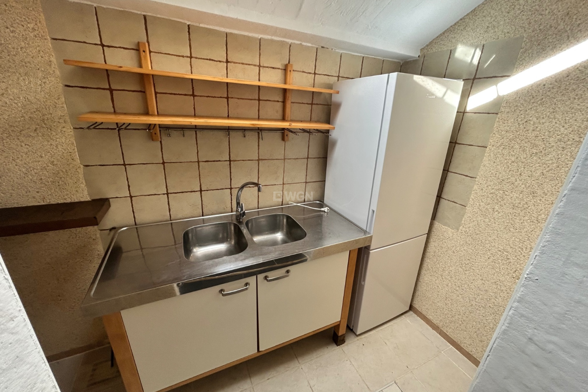 Resale - Townhouse - El Chaparral - Inland