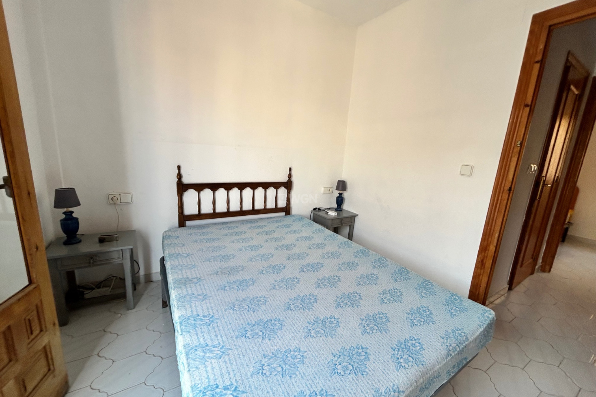 Resale - Townhouse - El Chaparral - Inland