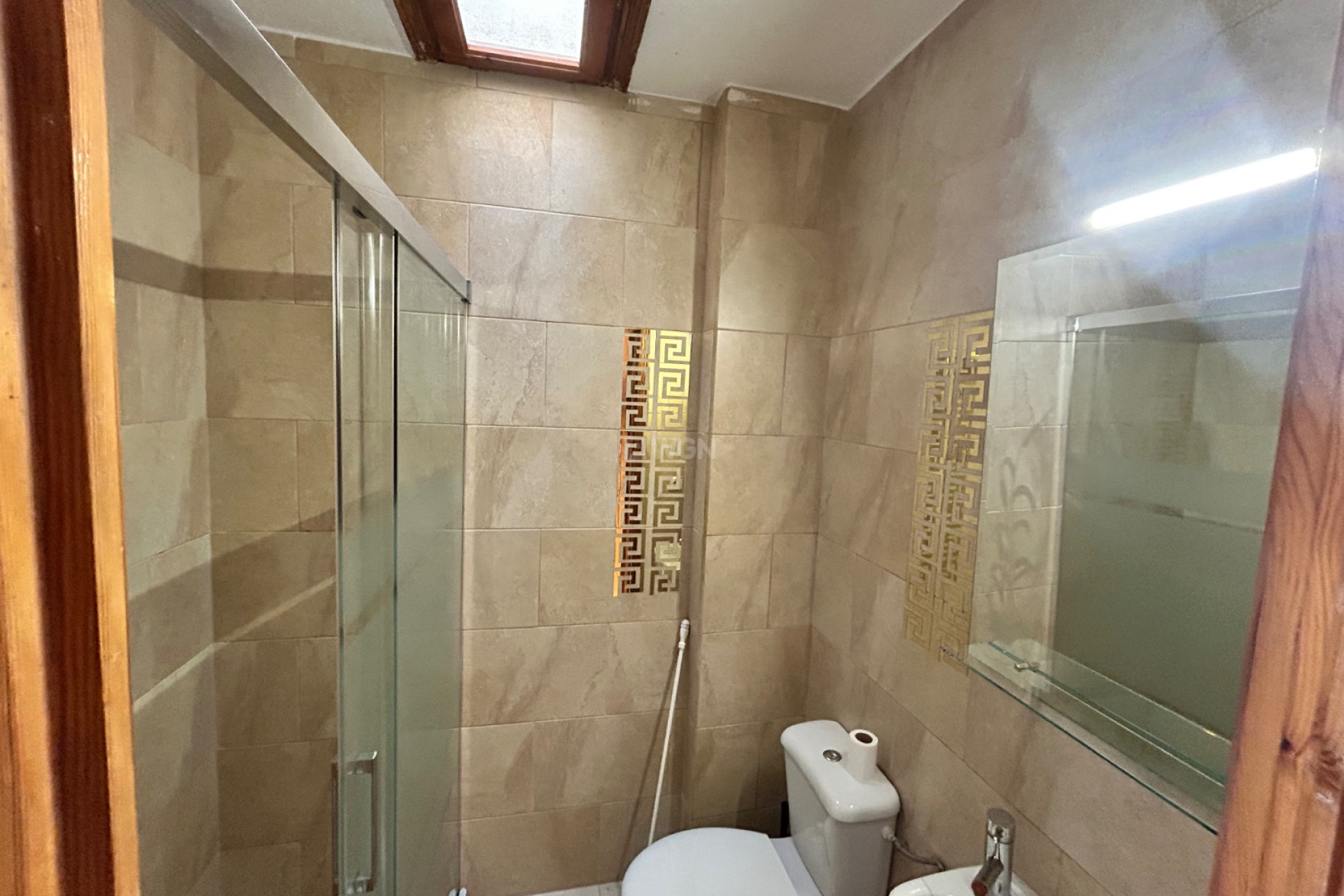 Resale - Townhouse - El Chaparral - Inland