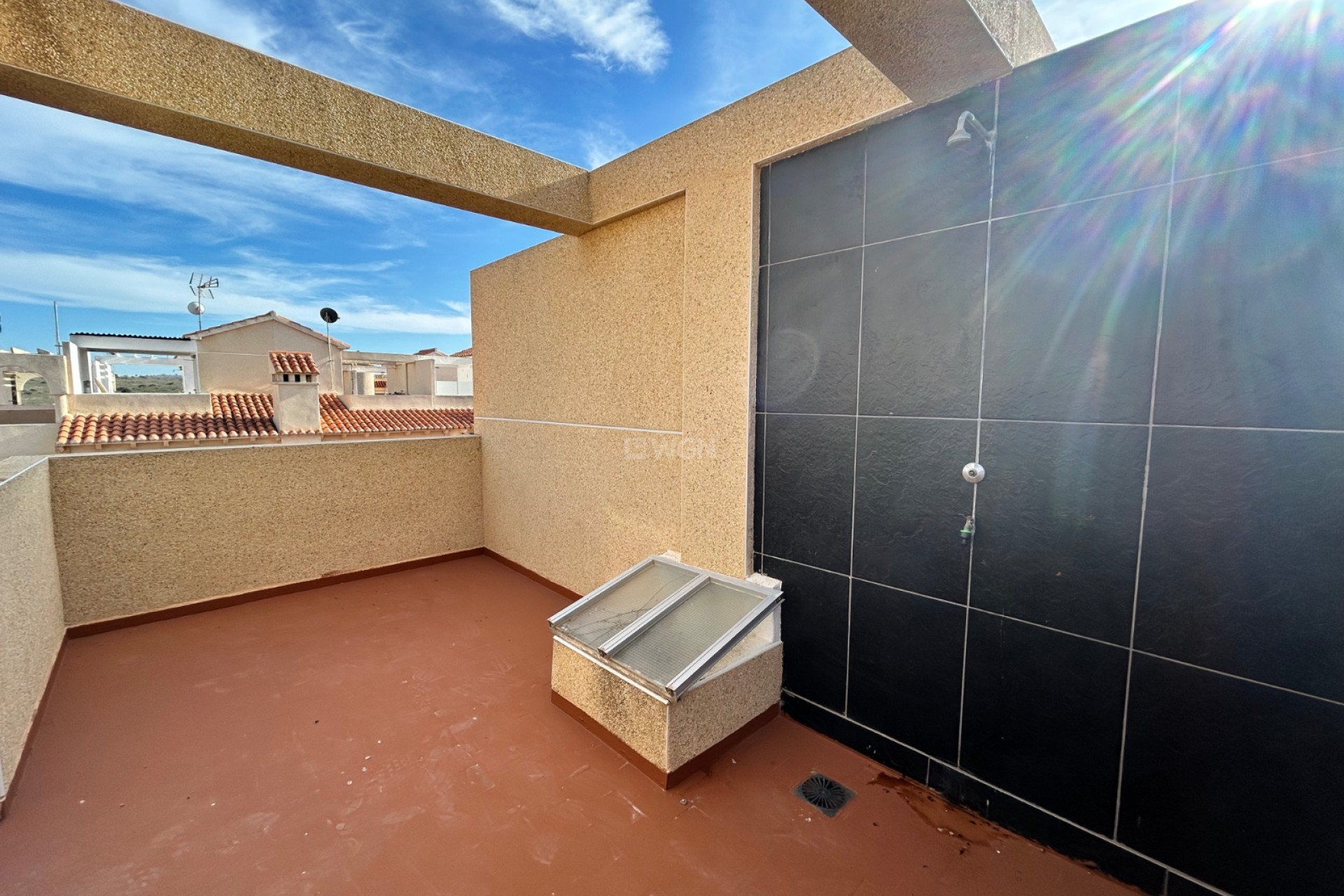 Resale - Townhouse - El Chaparral - Inland