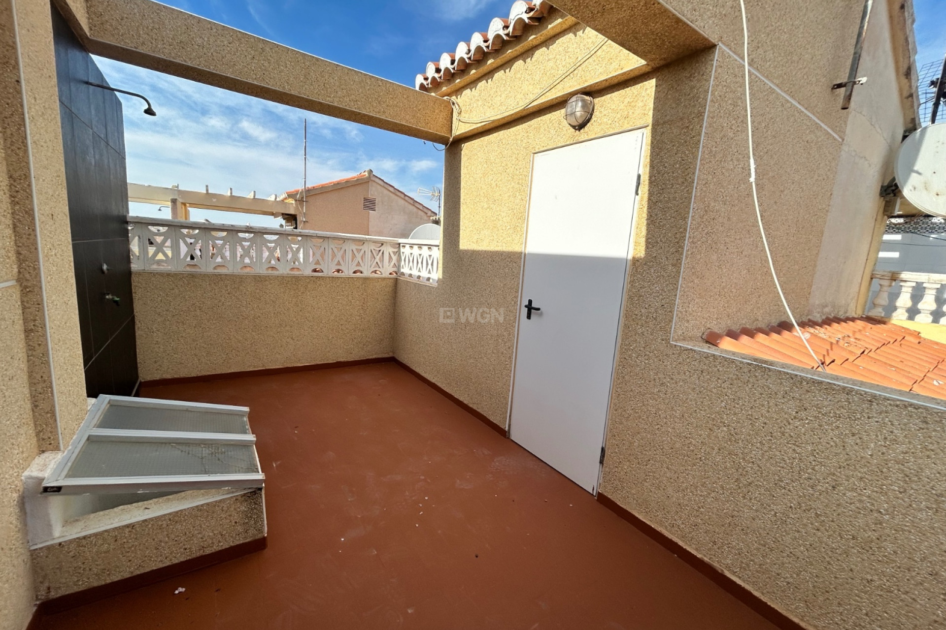 Resale - Townhouse - El Chaparral - Inland