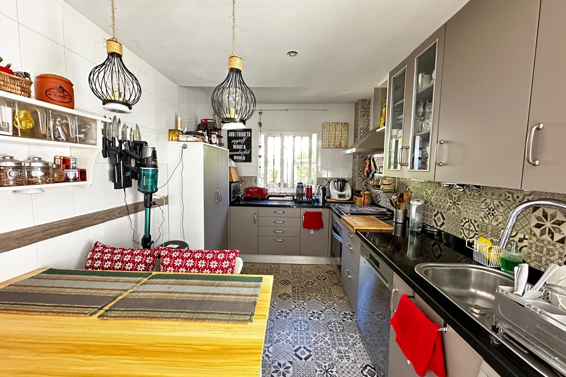 Resale - Townhouse - Marbella - La Carolina