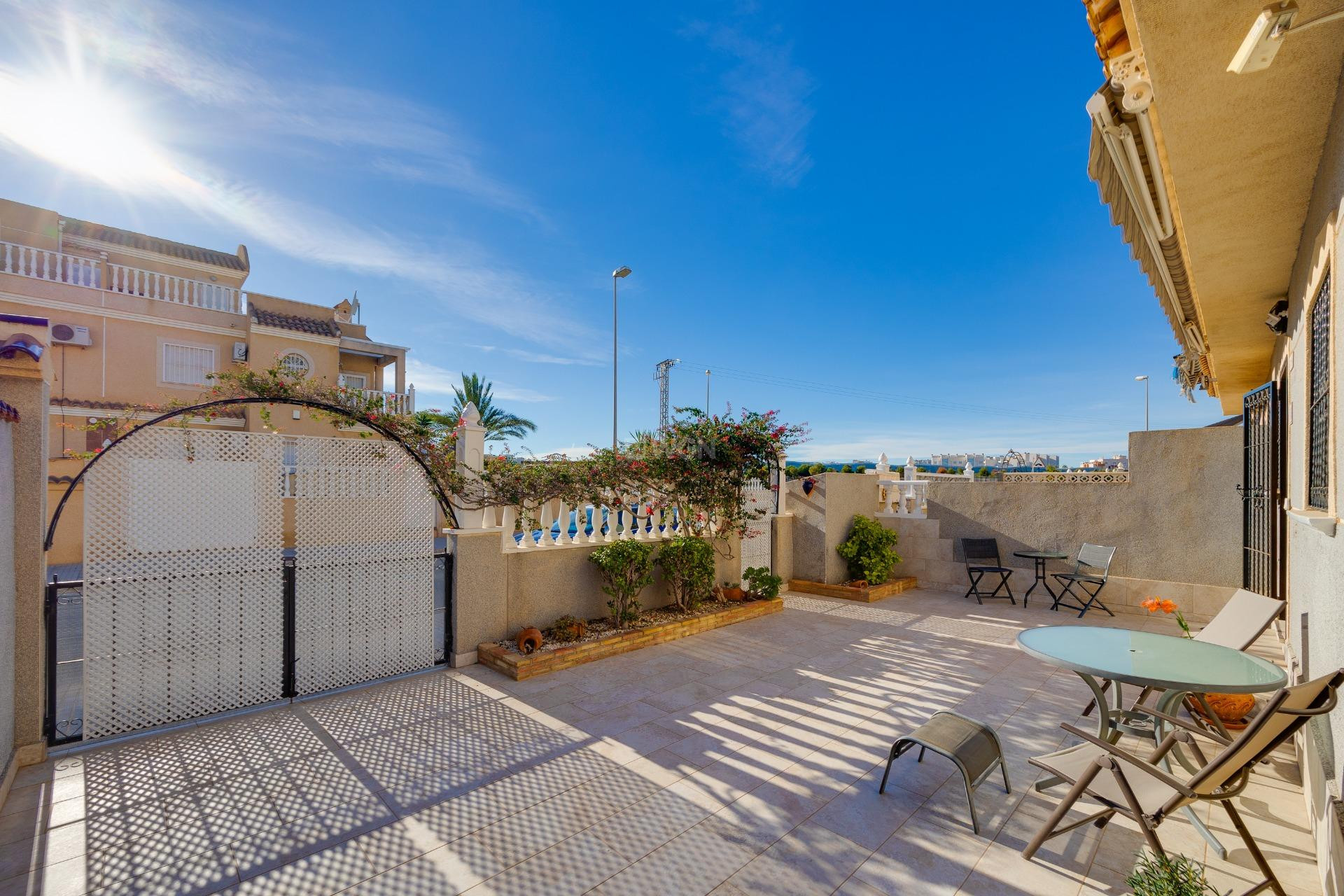 Resale - Townhouse - Orihuela Costa - Playa Flamenca