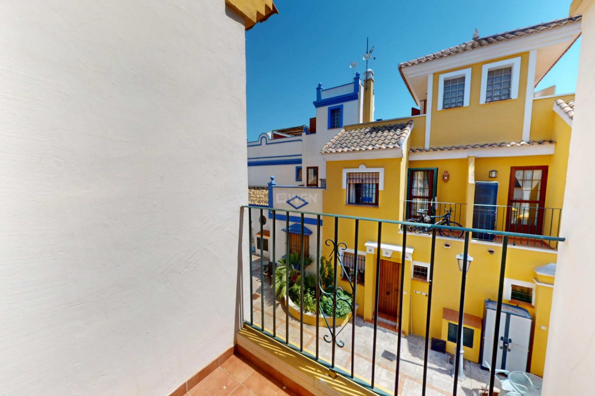 Resale - Townhouse - Roda - Inland